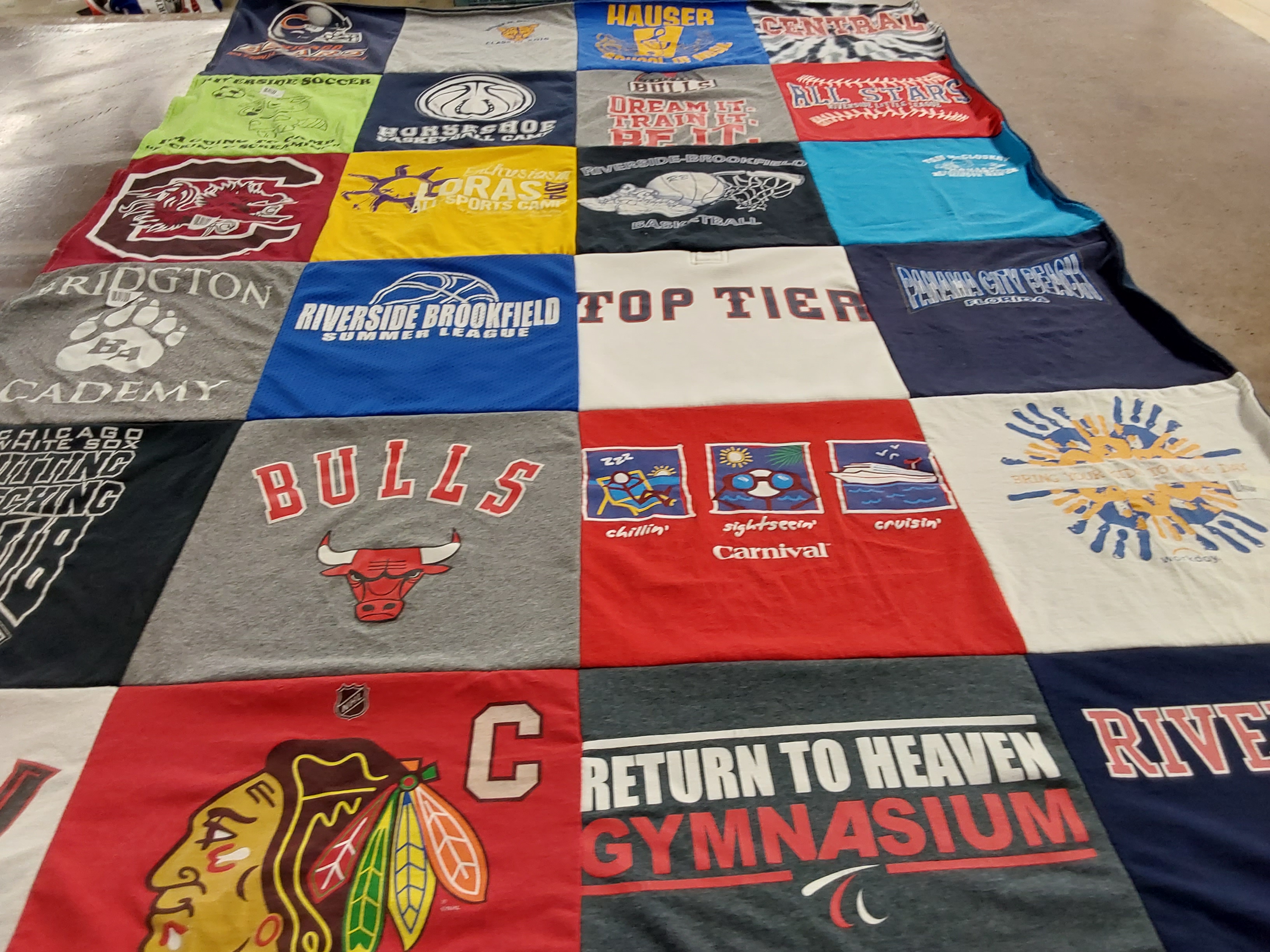 T-shirt quilt featuring chicago bulls, chicago blackhawks by Robin from IL