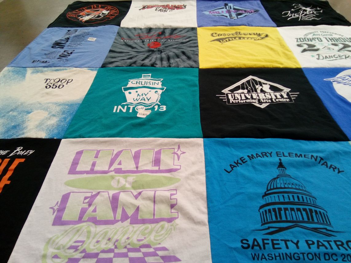 T-shirt quilt from university performing arts centre, lake mary elementary by Mary from FL