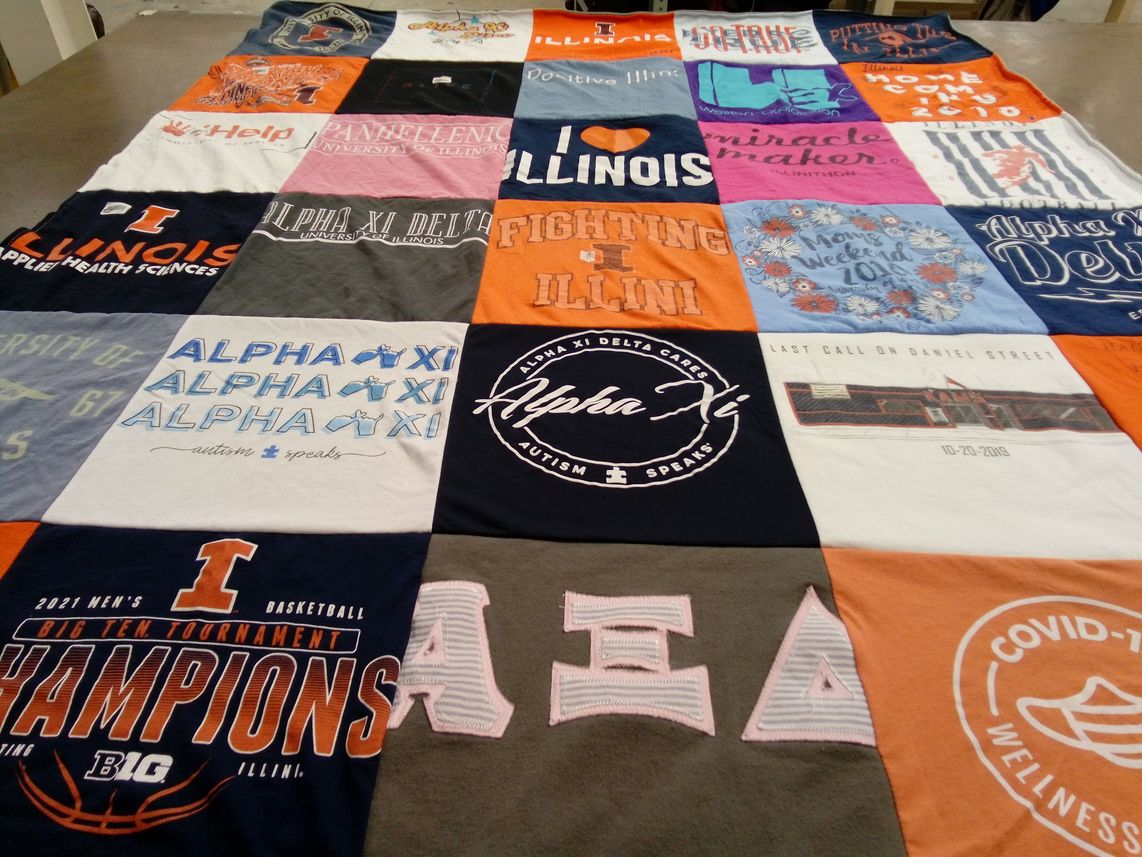 T-shirt quilt from university of illinois by Elizabeth from IL
