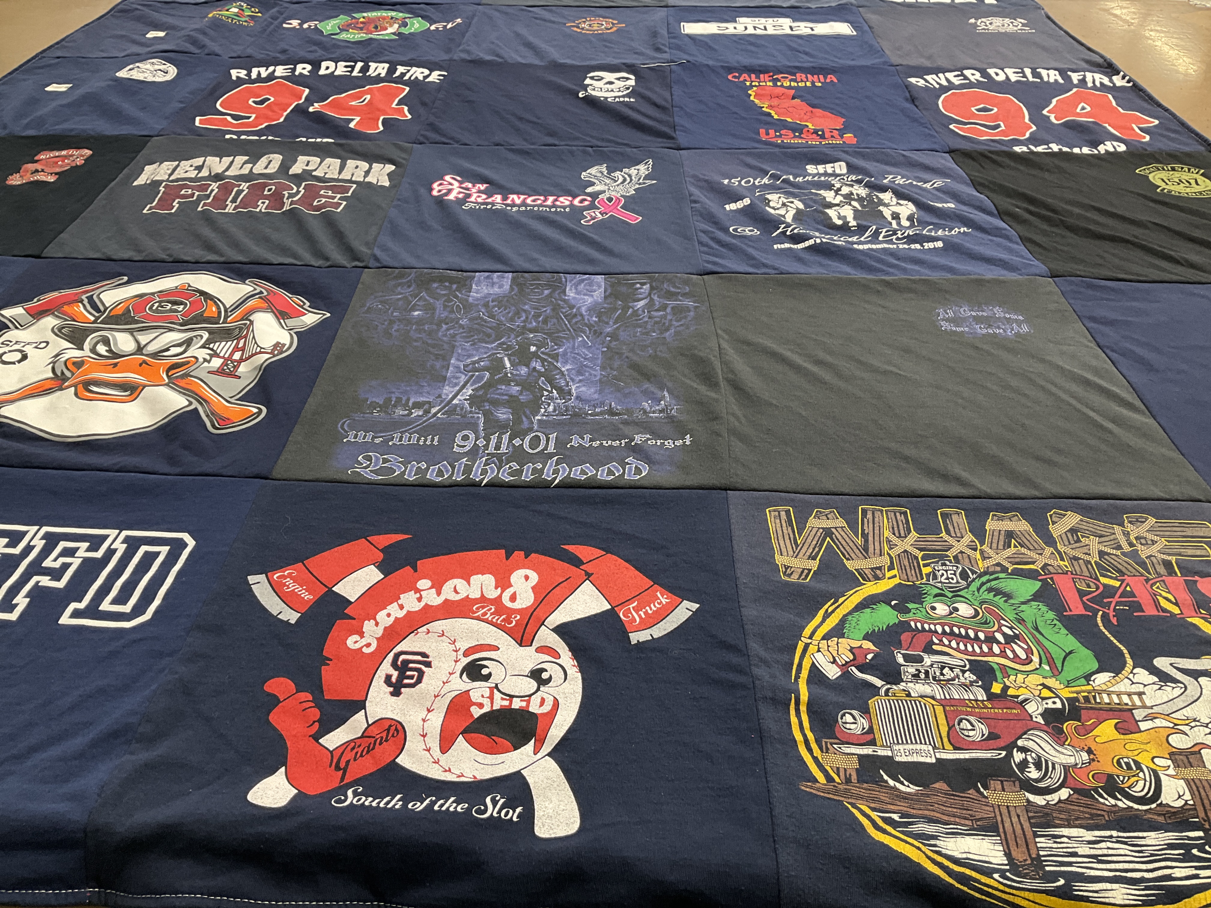T-shirt quilt featuring san francisco giants by Flory from CA