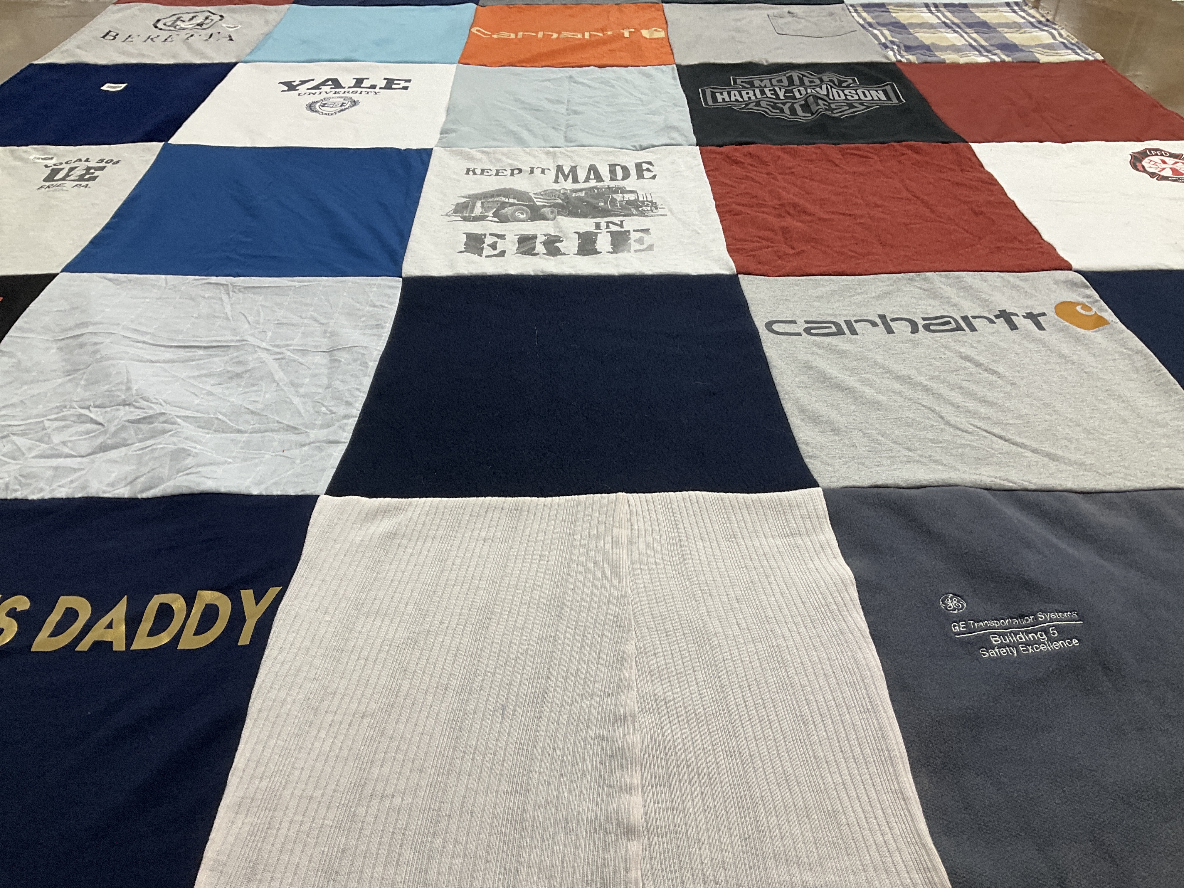 T-shirt quilt from yale university by Jenny from PA