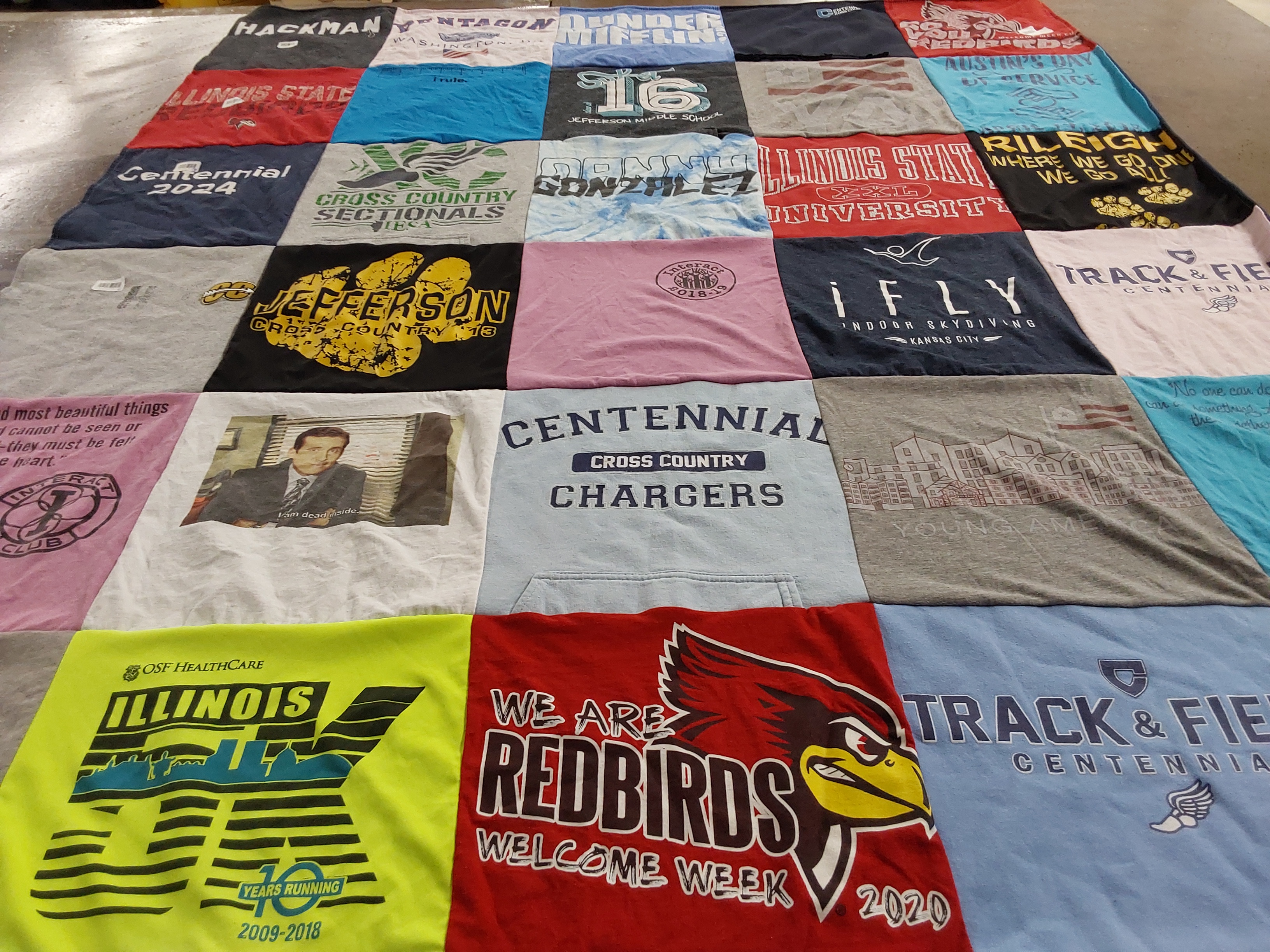 T-shirt quilt featuring illinois state redbirds by Jill from IL
