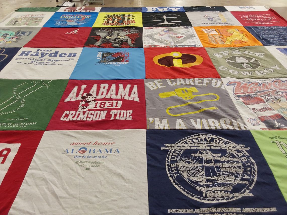 T-shirt quilt featuring university of alabama crimson tide by Clinton from AL