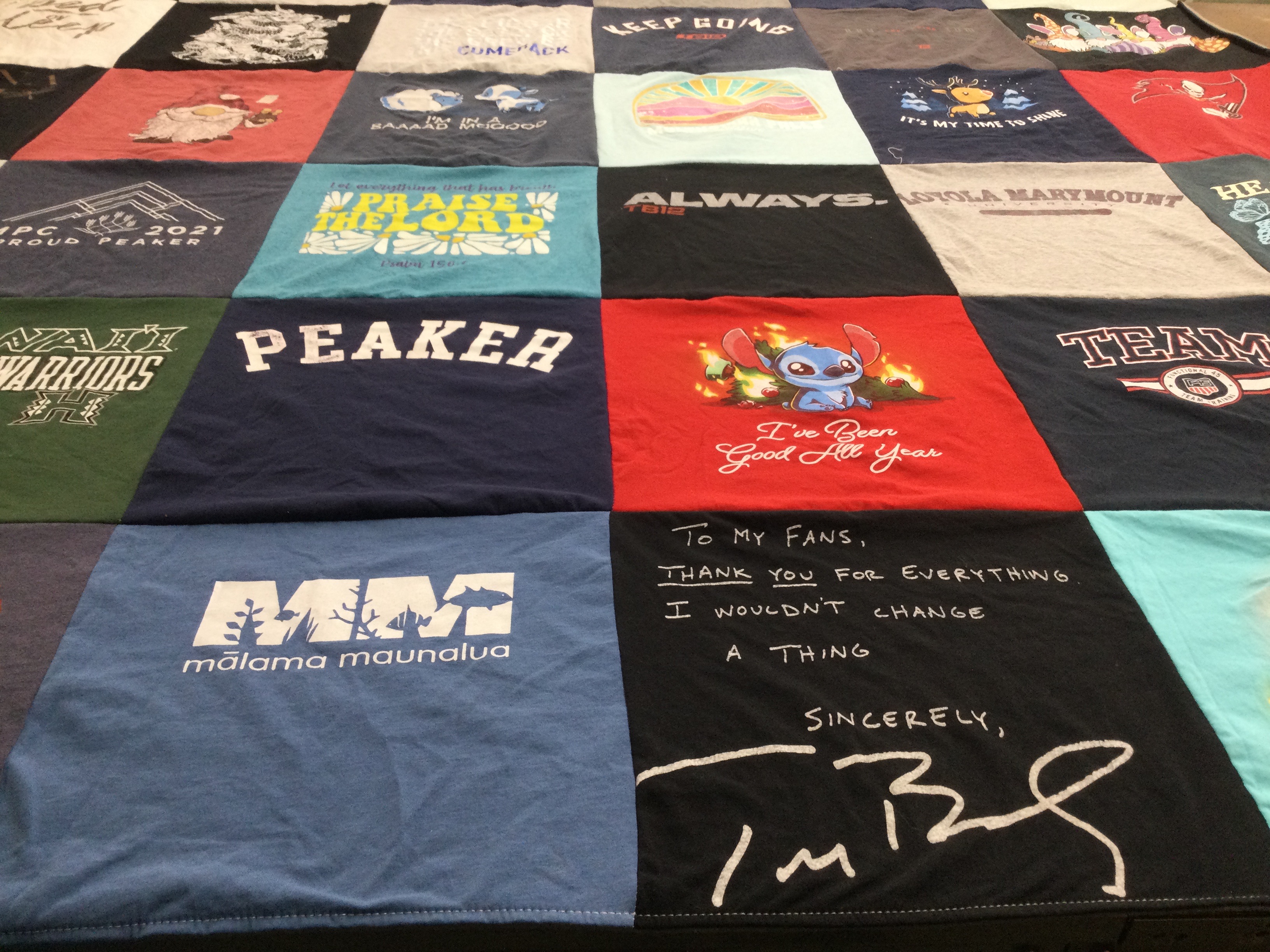 T-shirt quilt featuring nhl team by Marisa from HI