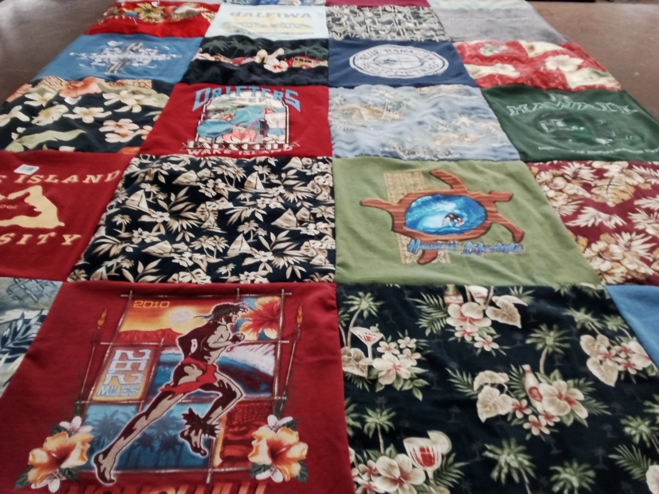 T-shirt quilt from university of hawaii by Katie from TX