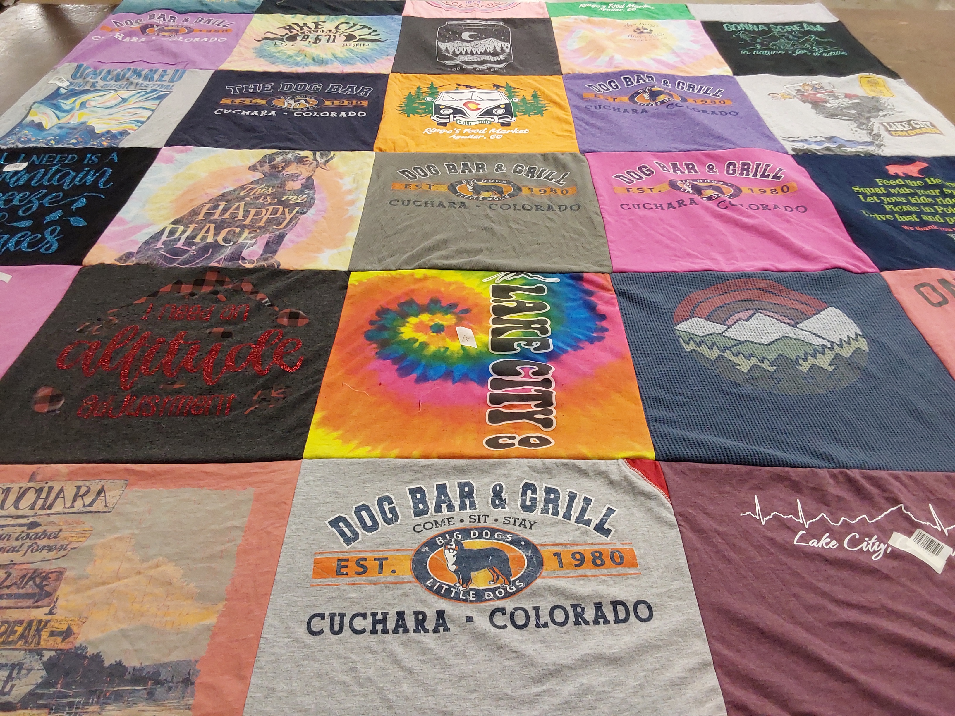 T-shirt quilt with mountains, outdoors themes by Lindzee from TX