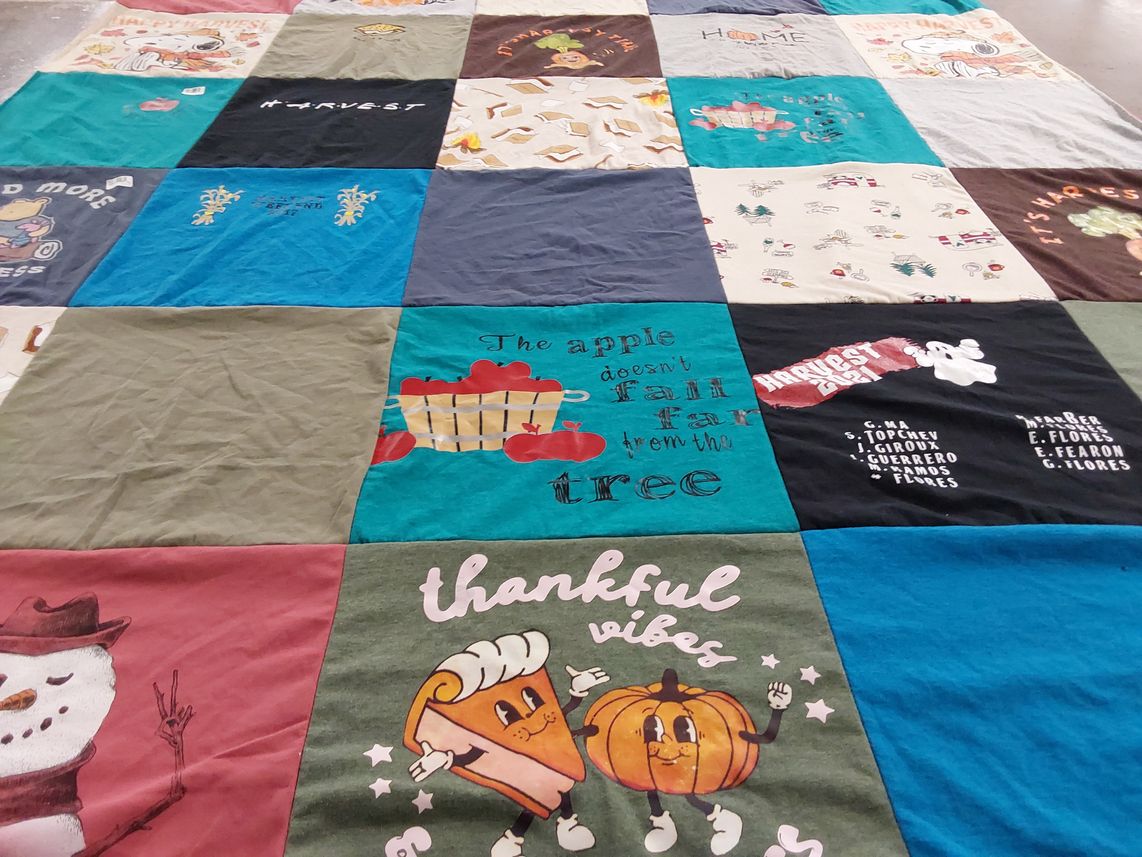T-shirt quilt with seasonal decor, thanksgiving themes by Sharon from NJ