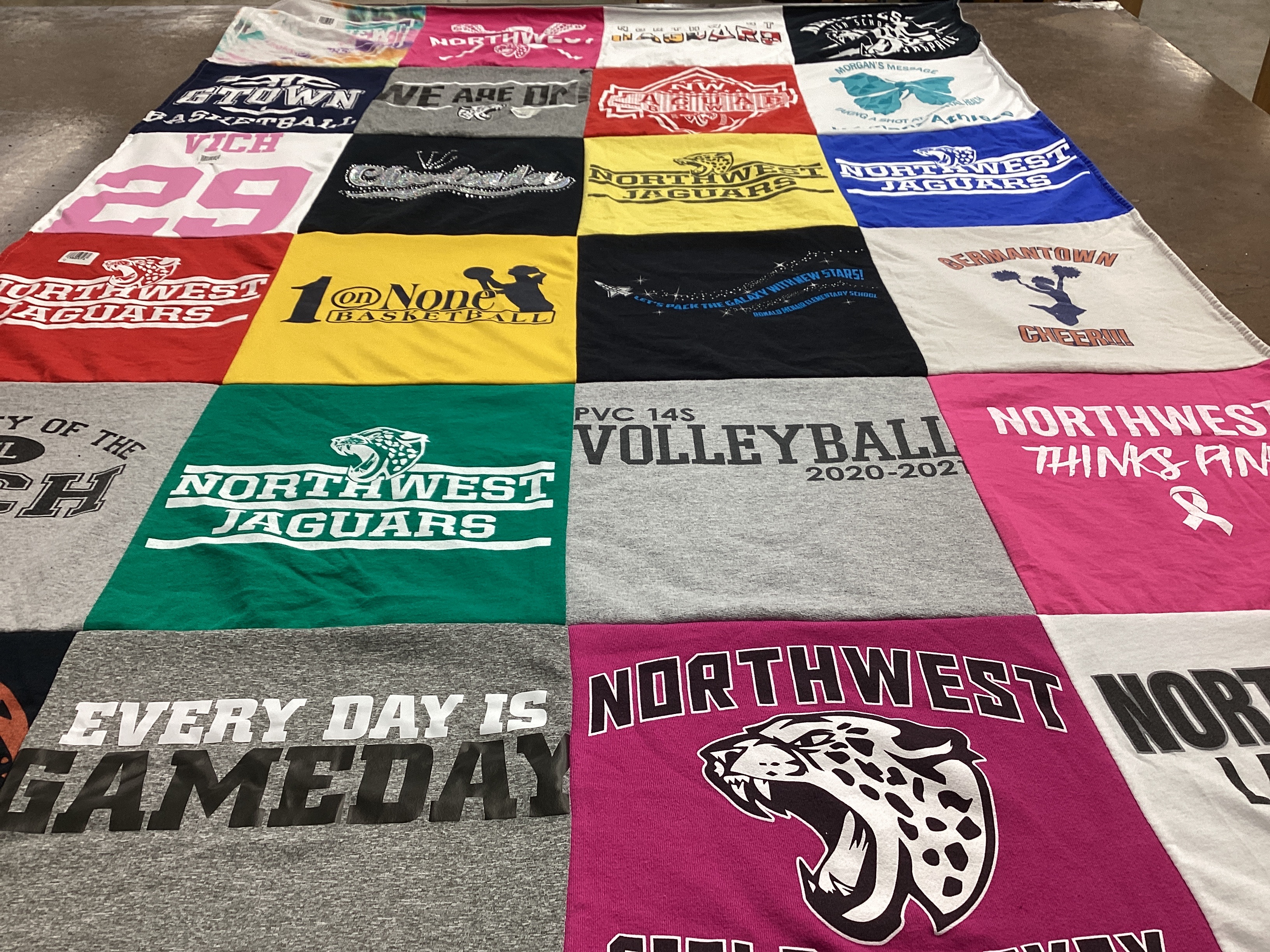 T-shirt quilt featuring northwest jaguars by Lisa from MD