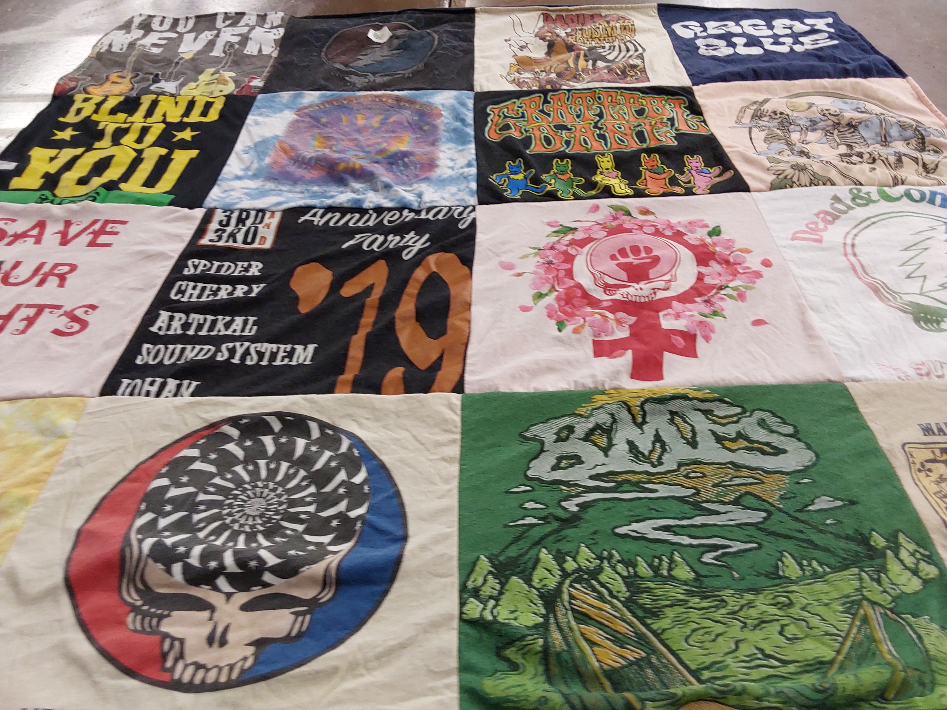 T-shirt quilt with music, concerts themes by Steven from GA