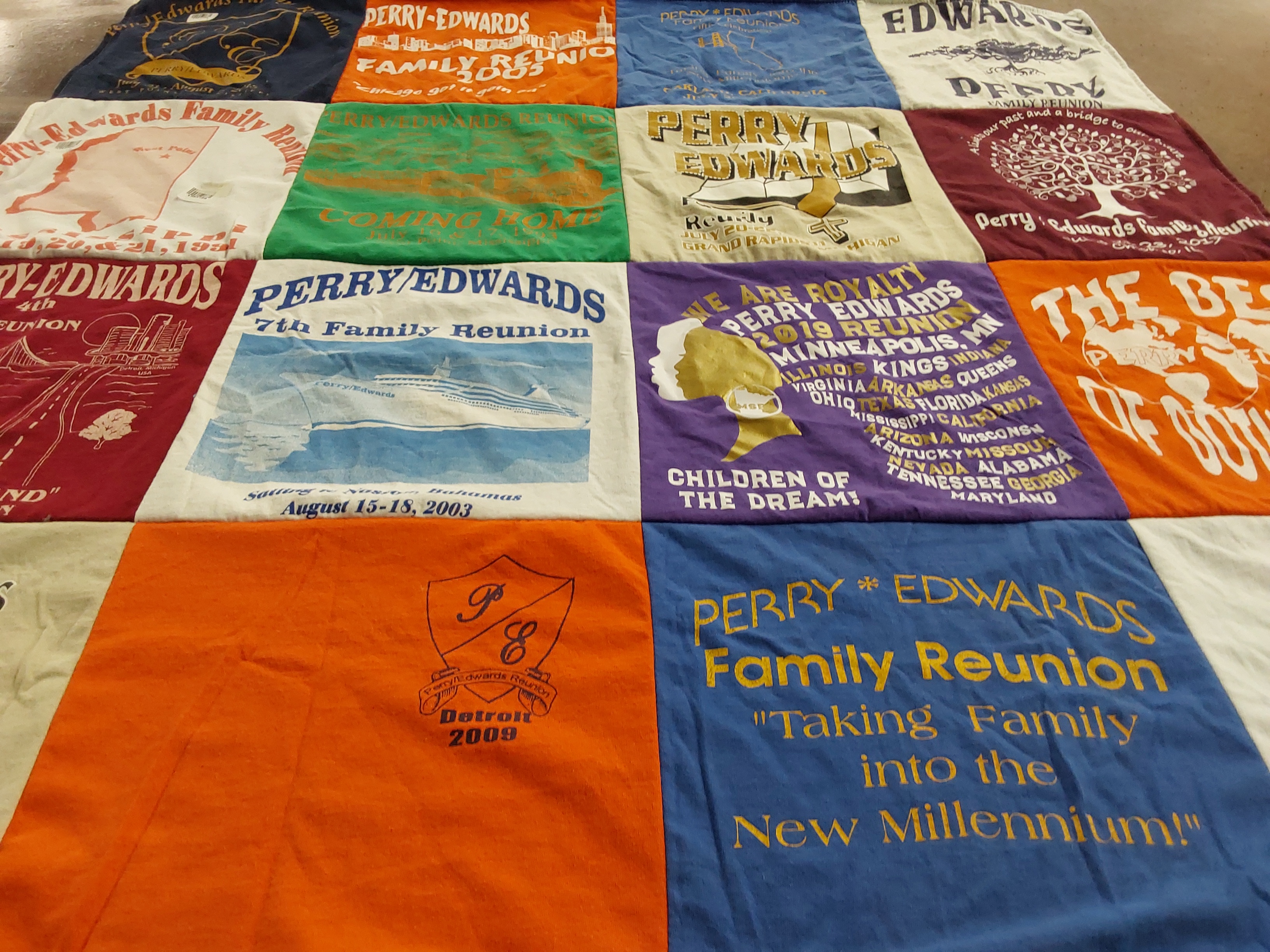 T-shirt quilt with family, reunions themes by Rosemary from IL