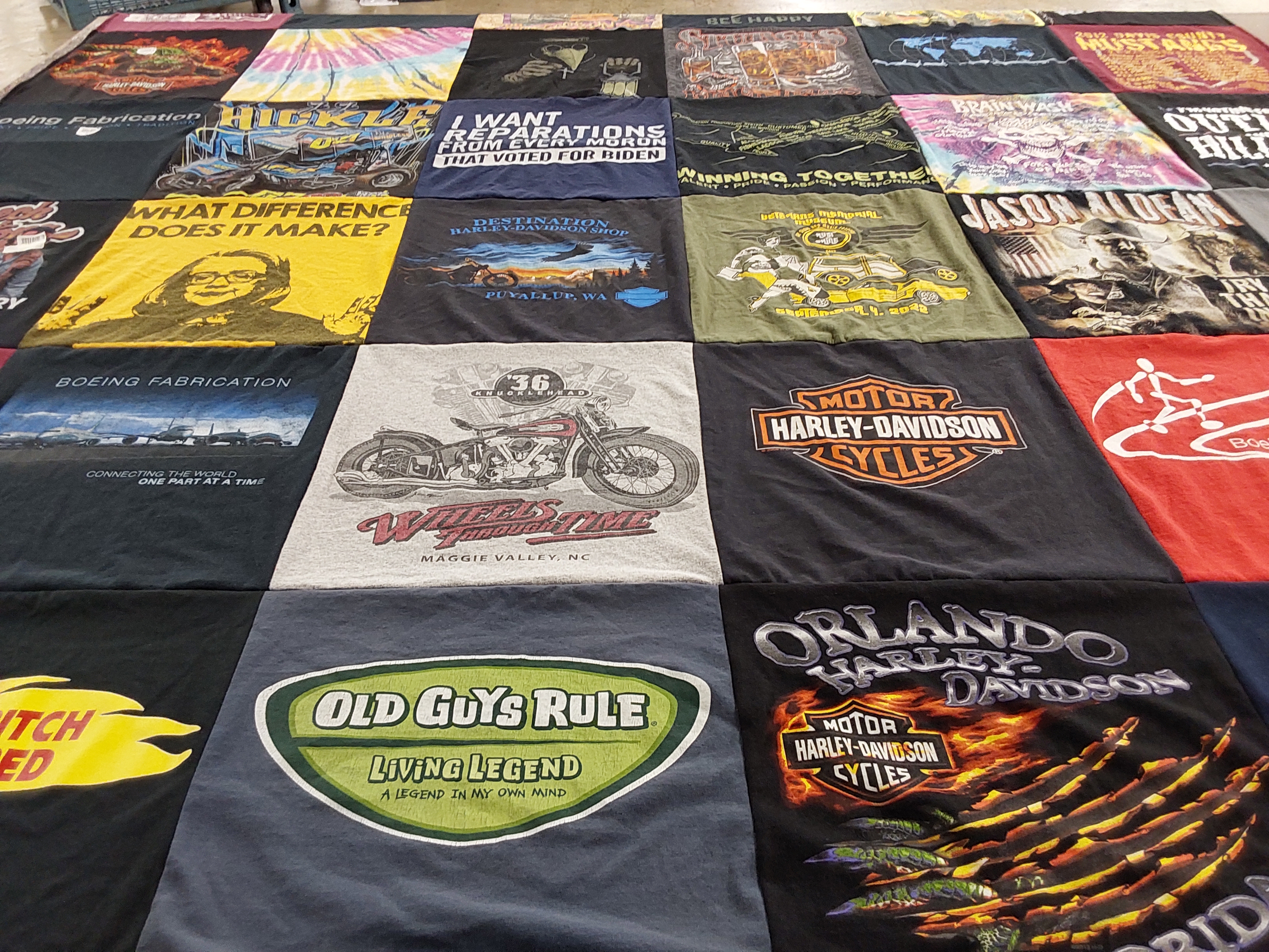 T-shirt quilt with motorcycles, fabrication themes by Gary from WA