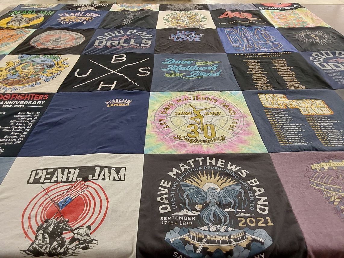 T-shirt quilt with music, concerts themes by Jessica from NY