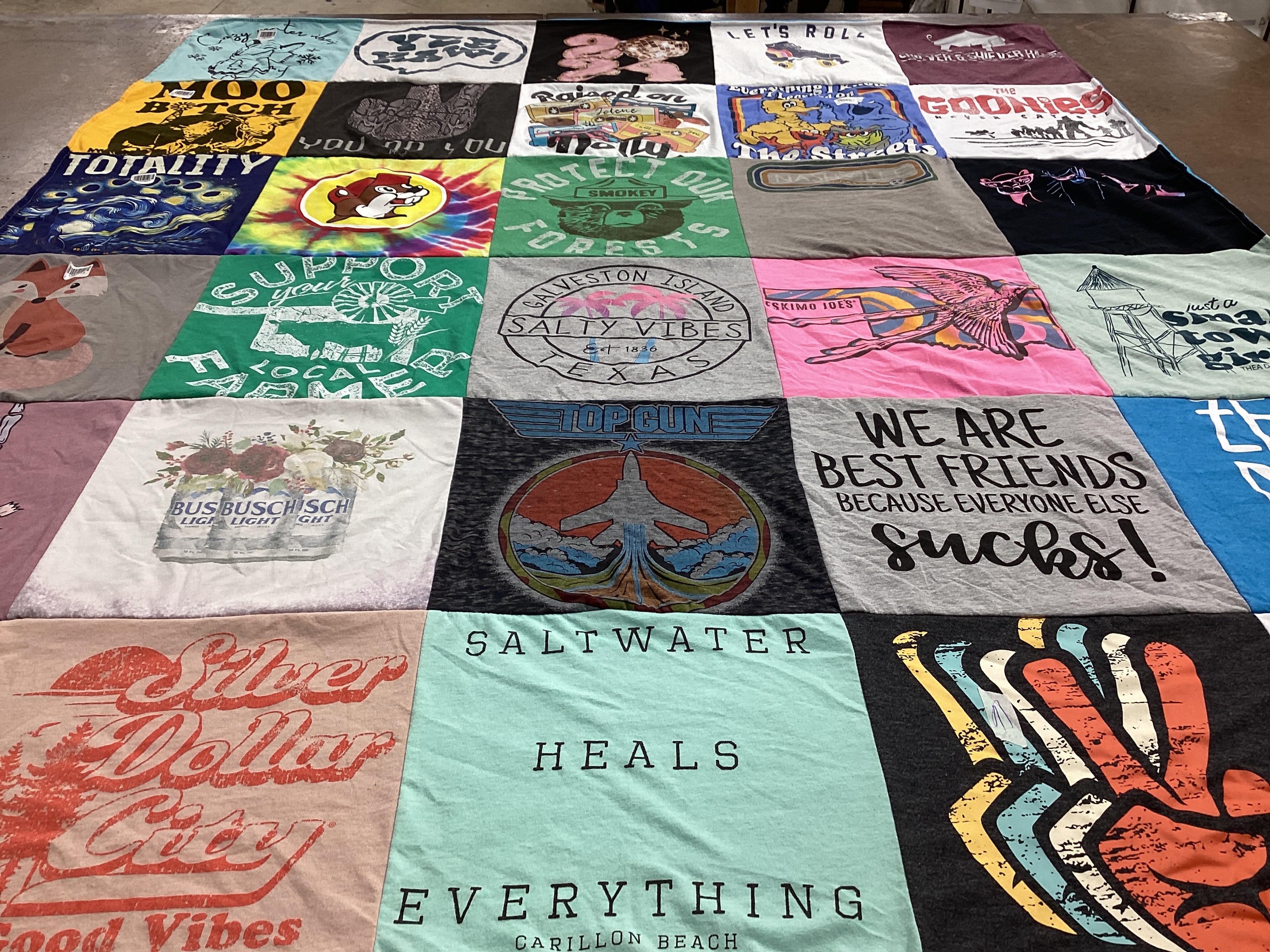 T-shirt quilt with beach, friendship themes by Lindsey from OK