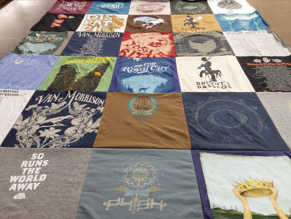 T-shirt quilt with music, concerts themes by Elizabeth from TN
