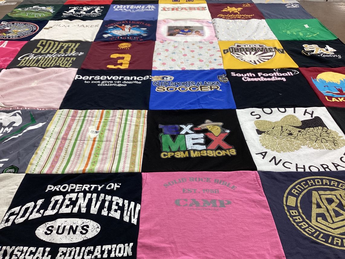 T-shirt quilt from goldenview college by Lindsey from AK