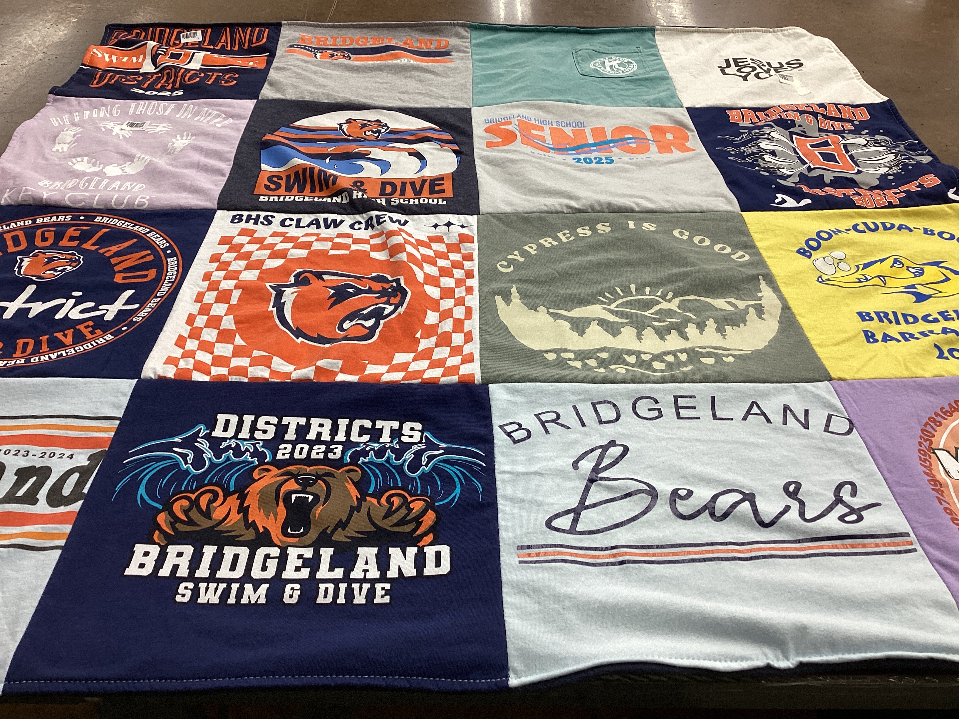 T-shirt quilt featuring bridgeland bears by Teal from TX