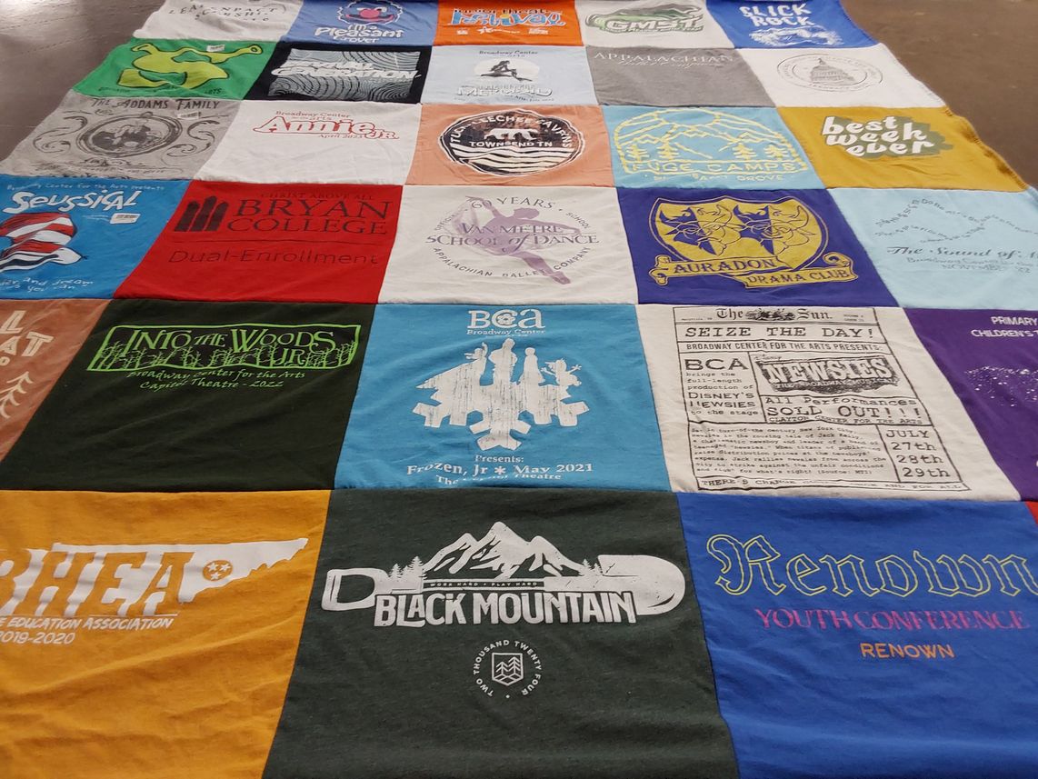 T-shirt quilt from bryan college by Lindsey from TN