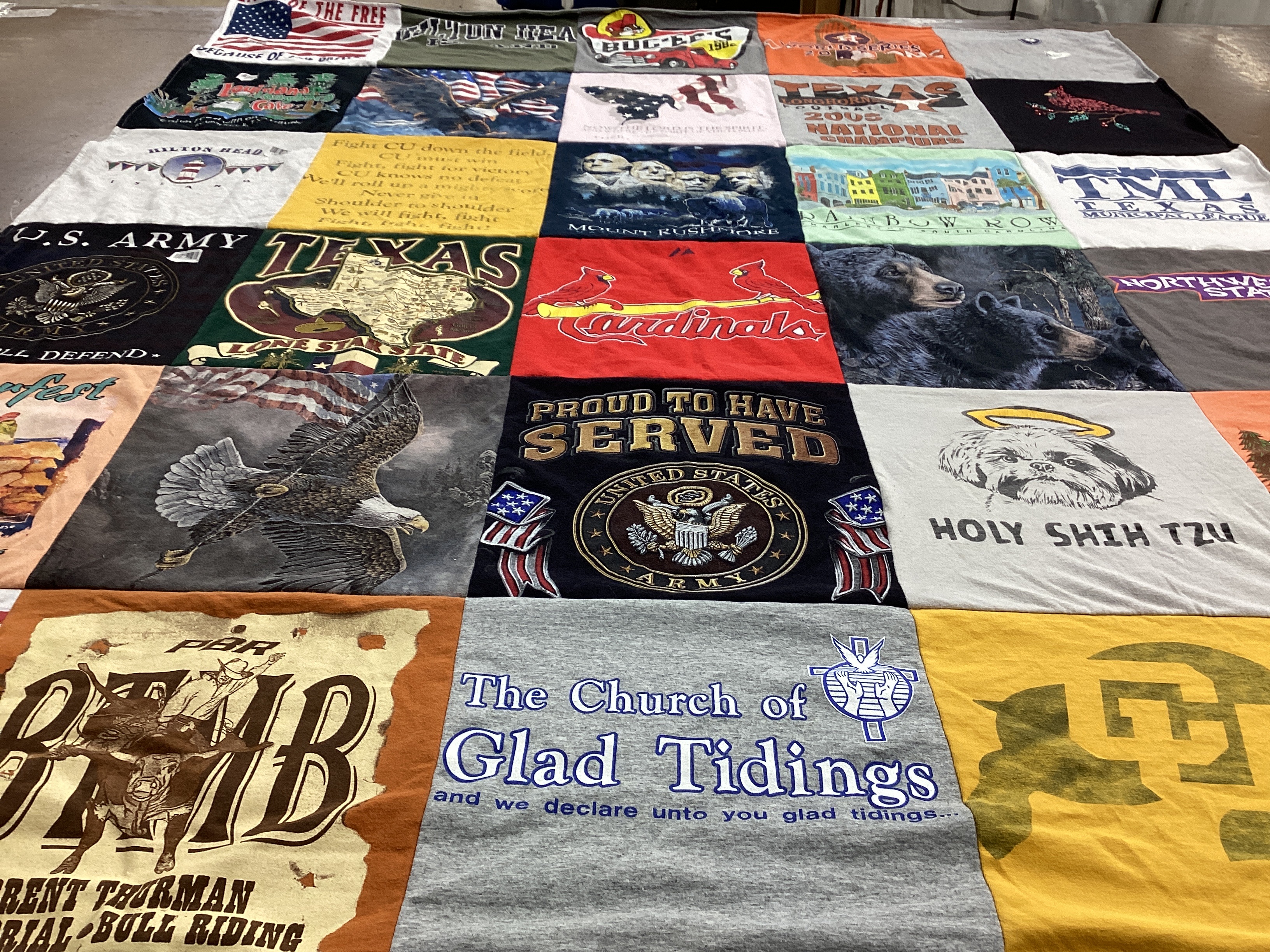 T-shirt quilt featuring cardinals by Patty from TX