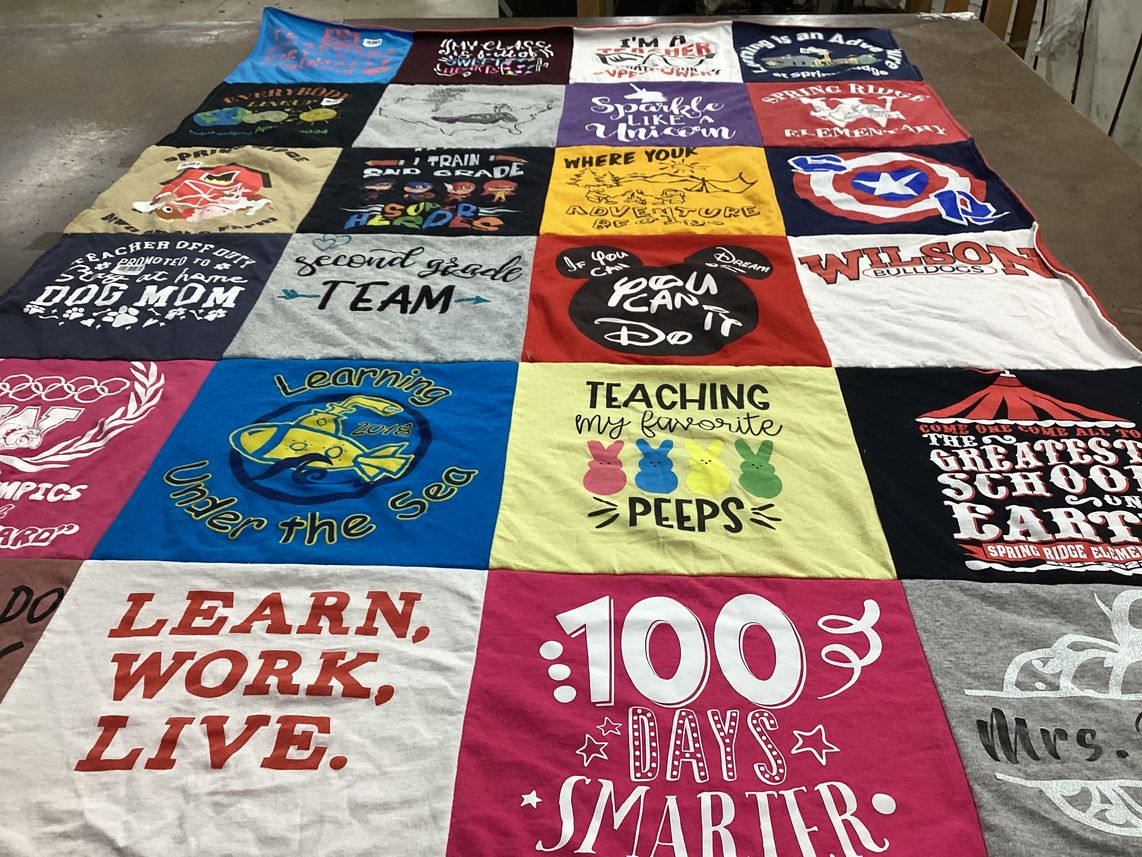T-shirt quilt featuring wilson bulldogs by Mary from PA