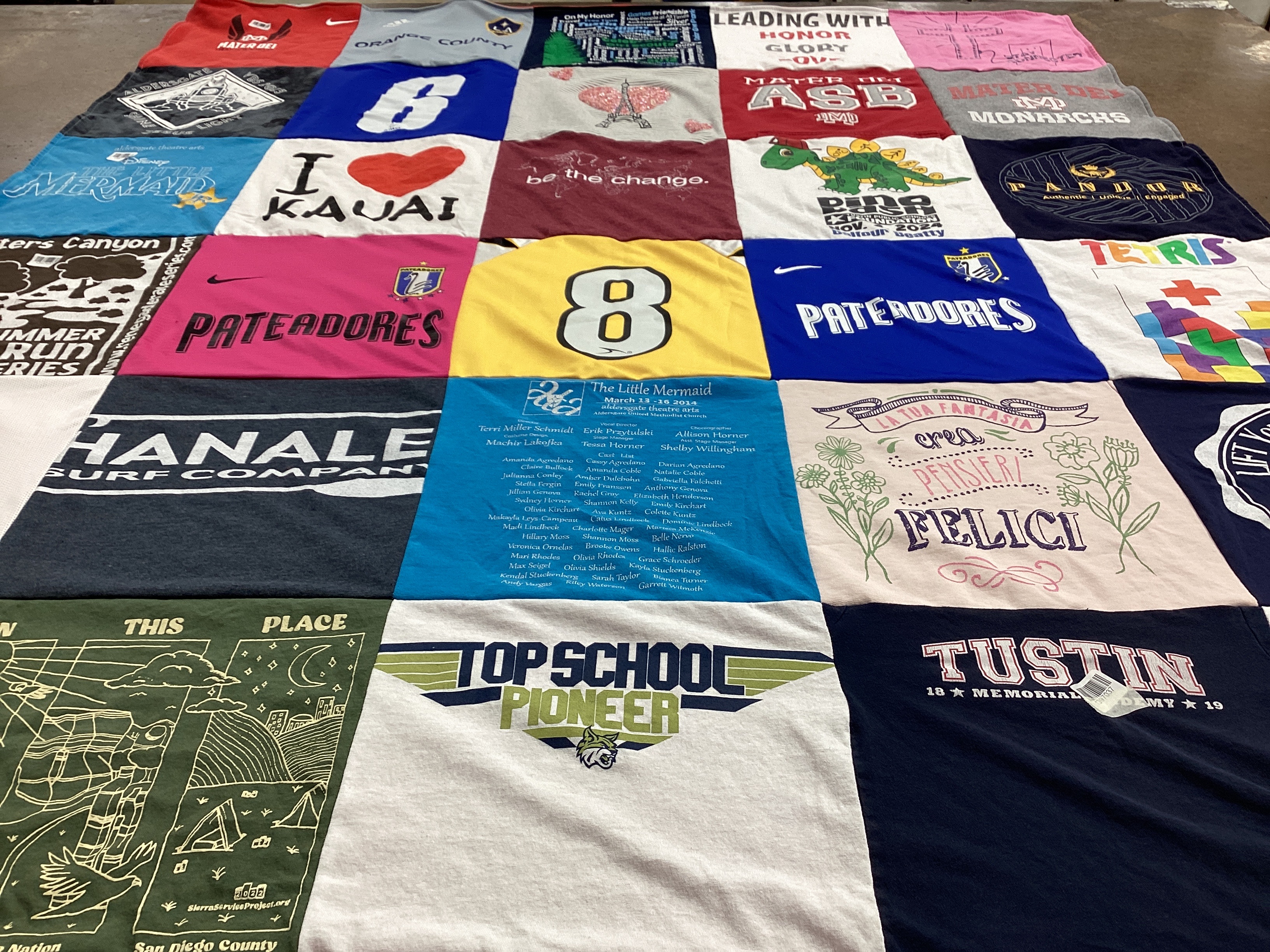 T-shirt quilt featuring pateadores by Ann from CA