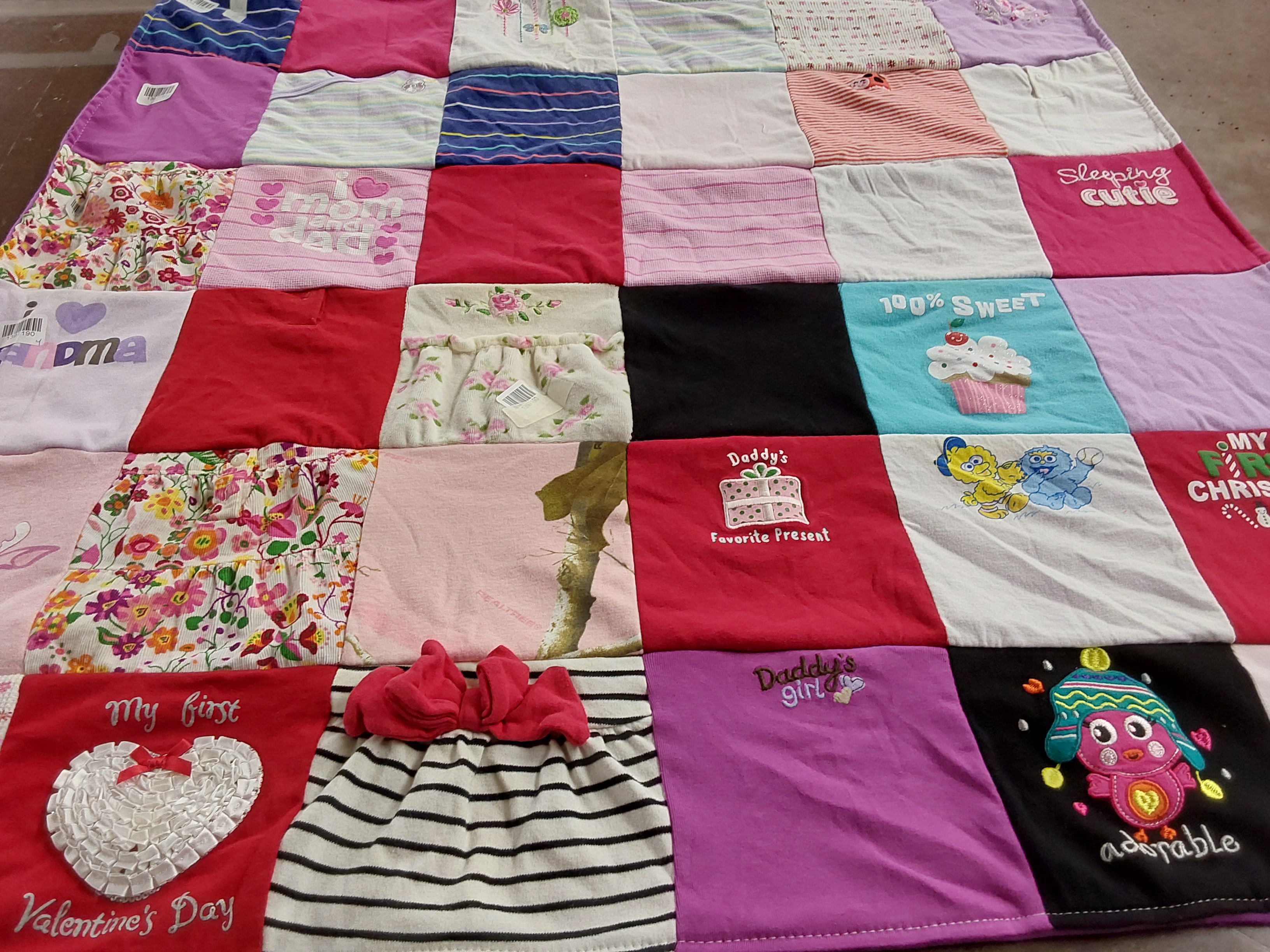T-shirt quilt with family, holidays themes by Kami from MI