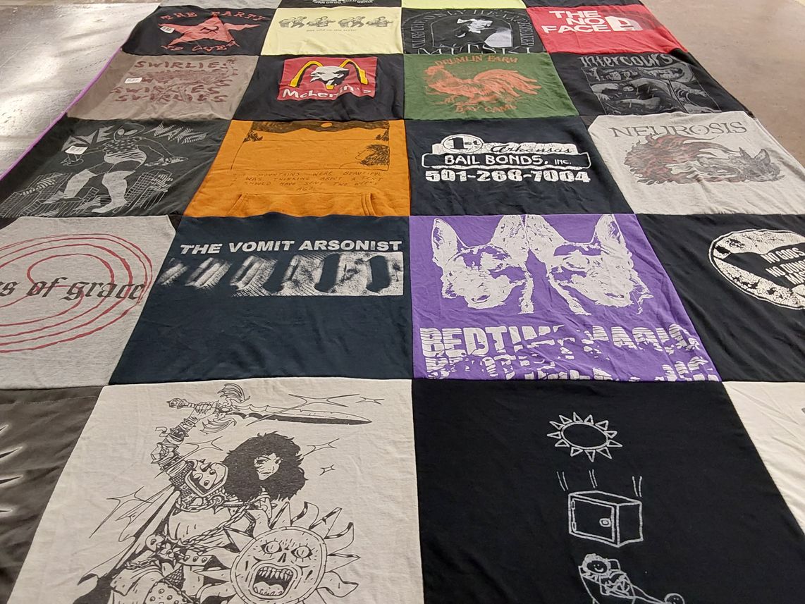T-shirt quilt with music, art themes by Isabelle from MA