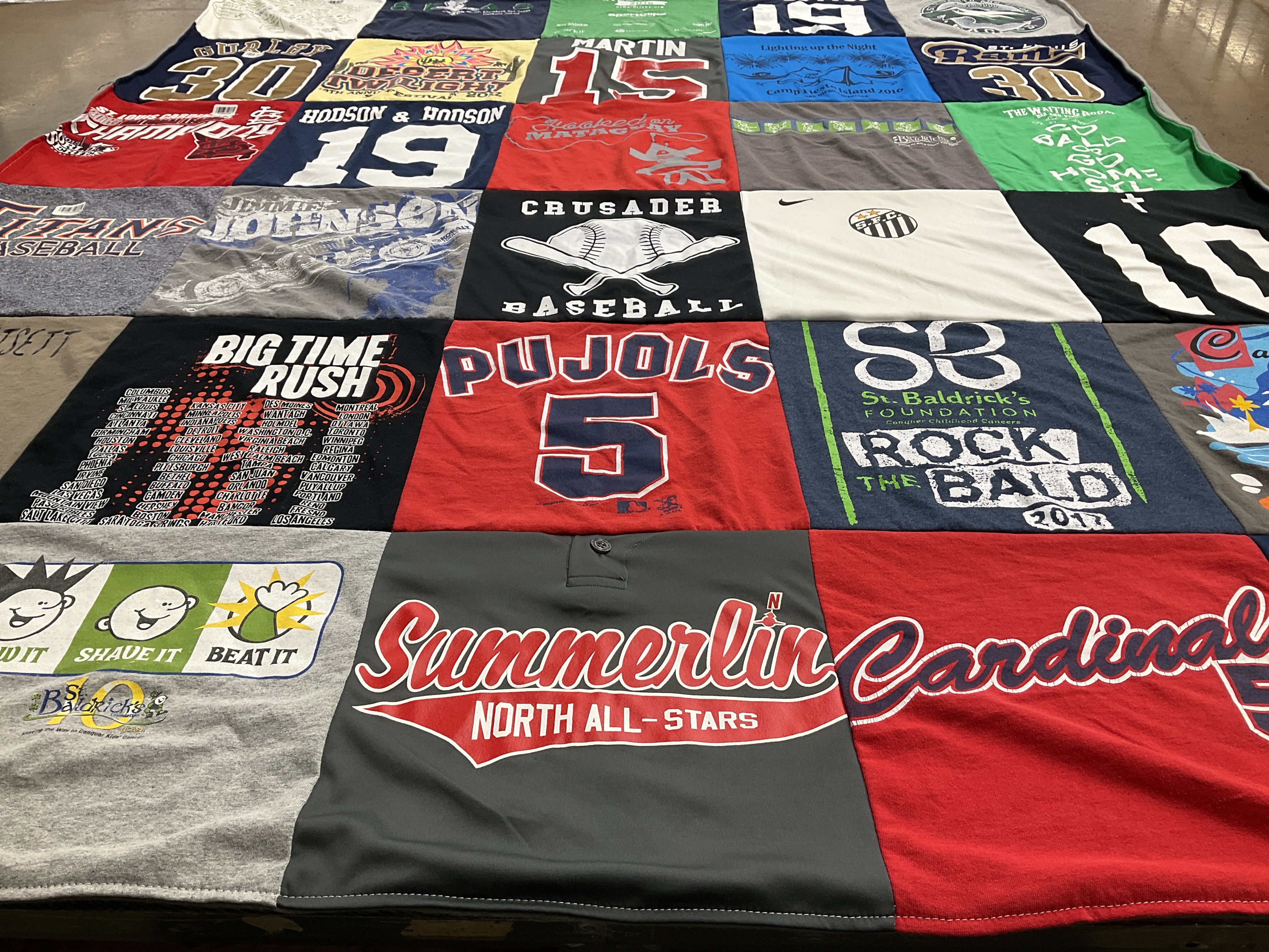 T-shirt quilt featuring cardinal by Rebecca from NV