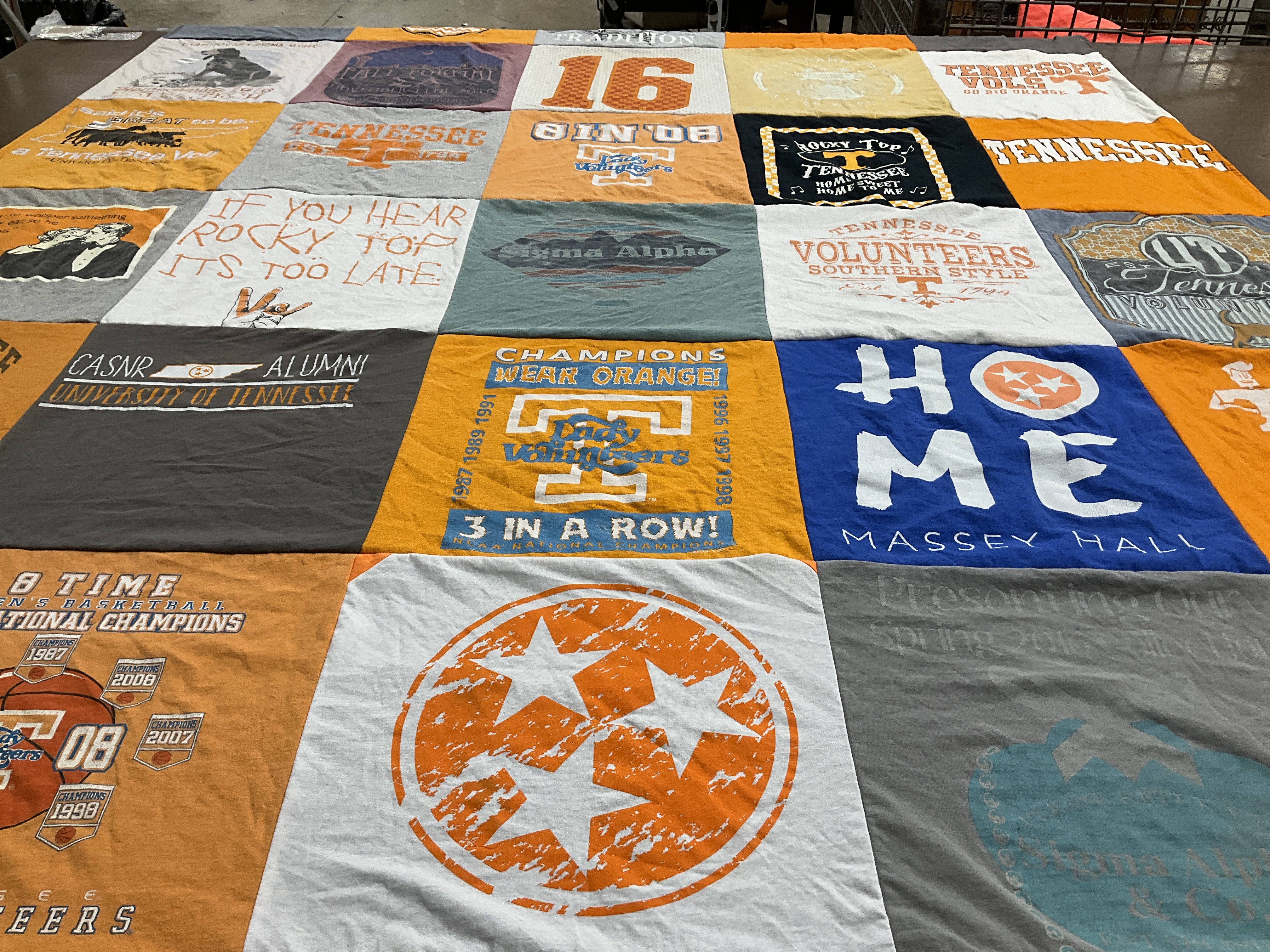 T-shirt quilt featuring tennessee volunteers, university of tennessee by Jade from SC