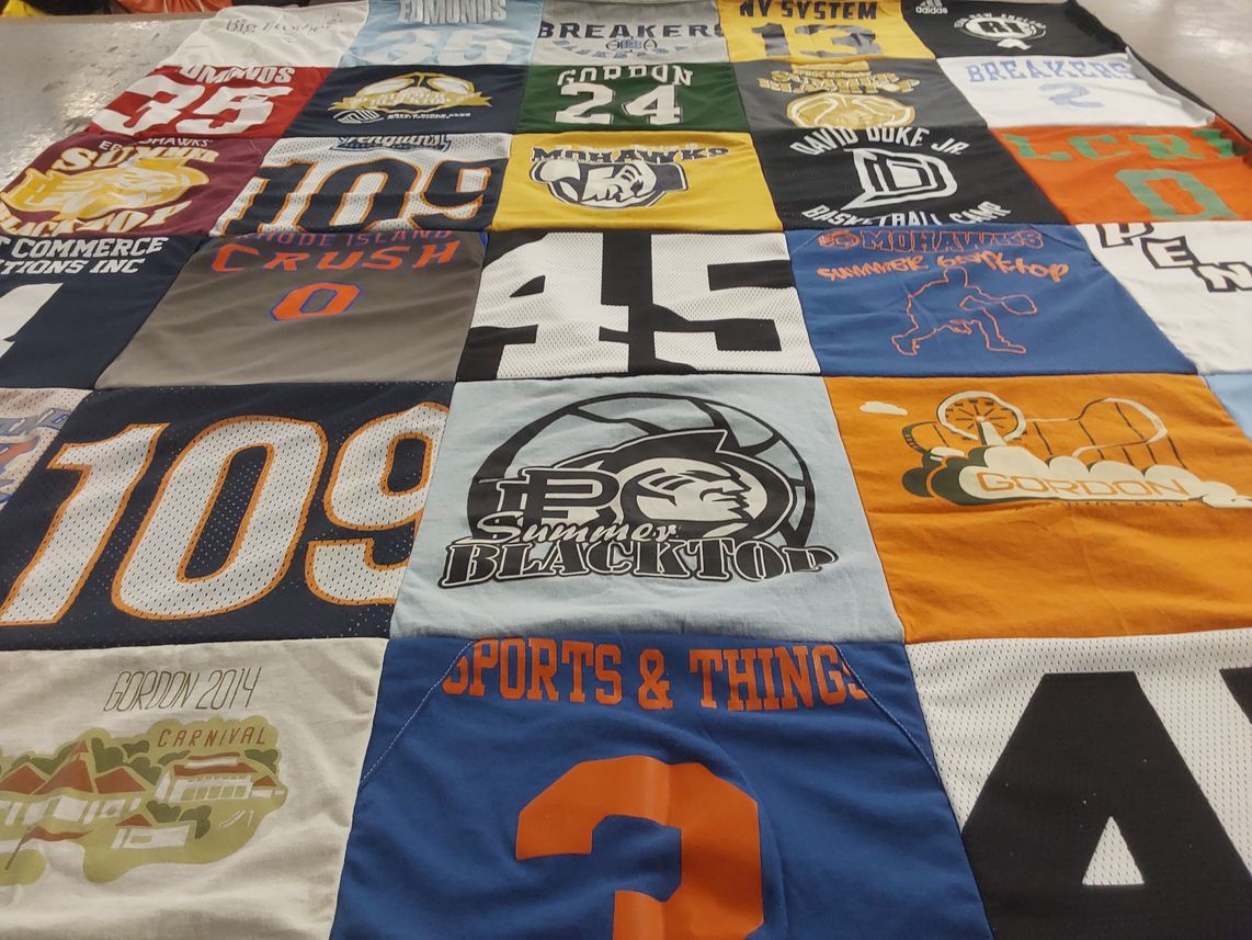 T-shirt quilt from gordon college by Rolanda from MA