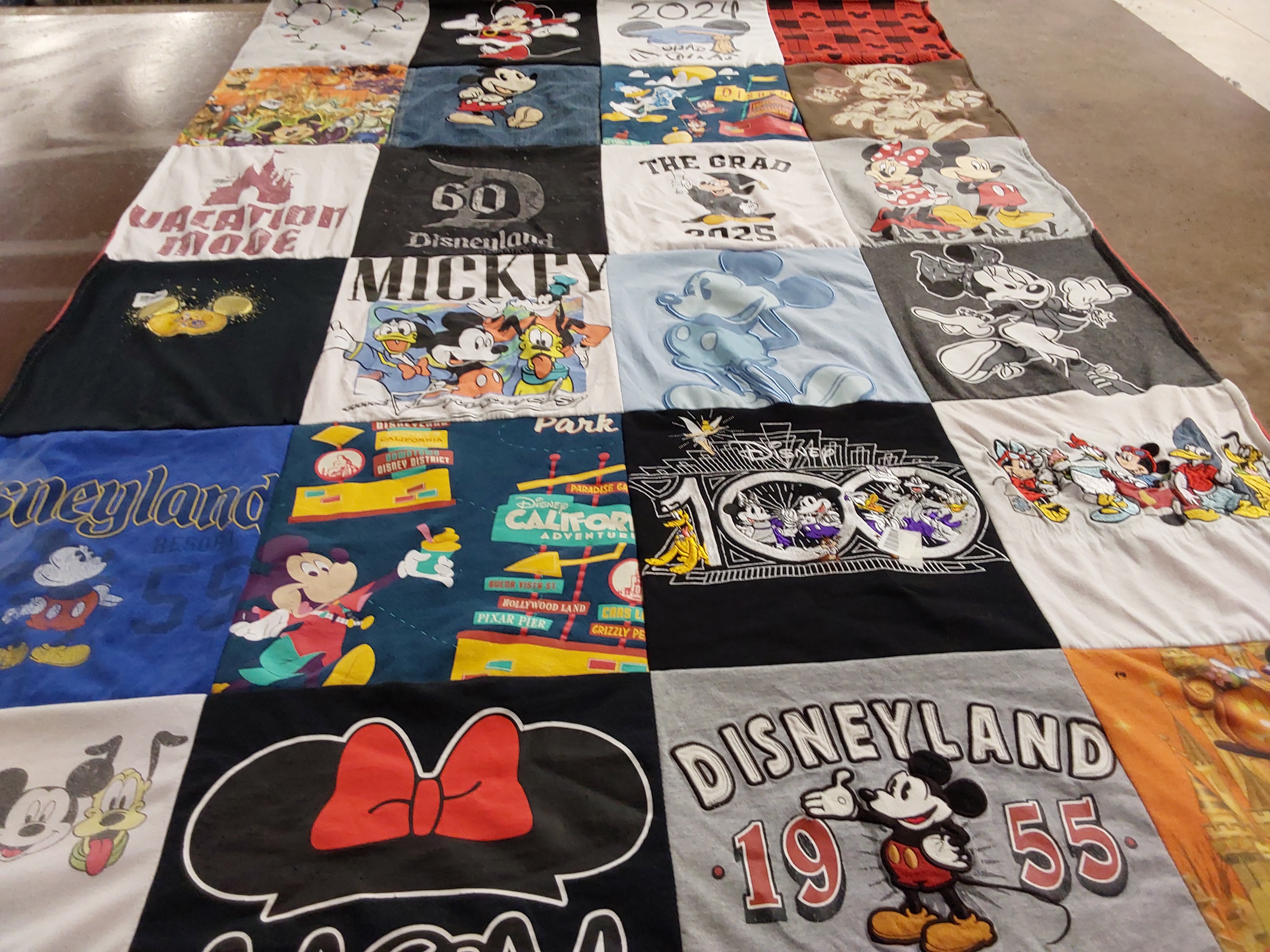 T-shirt quilt with disney, amusement parks themes by Danette  from ID