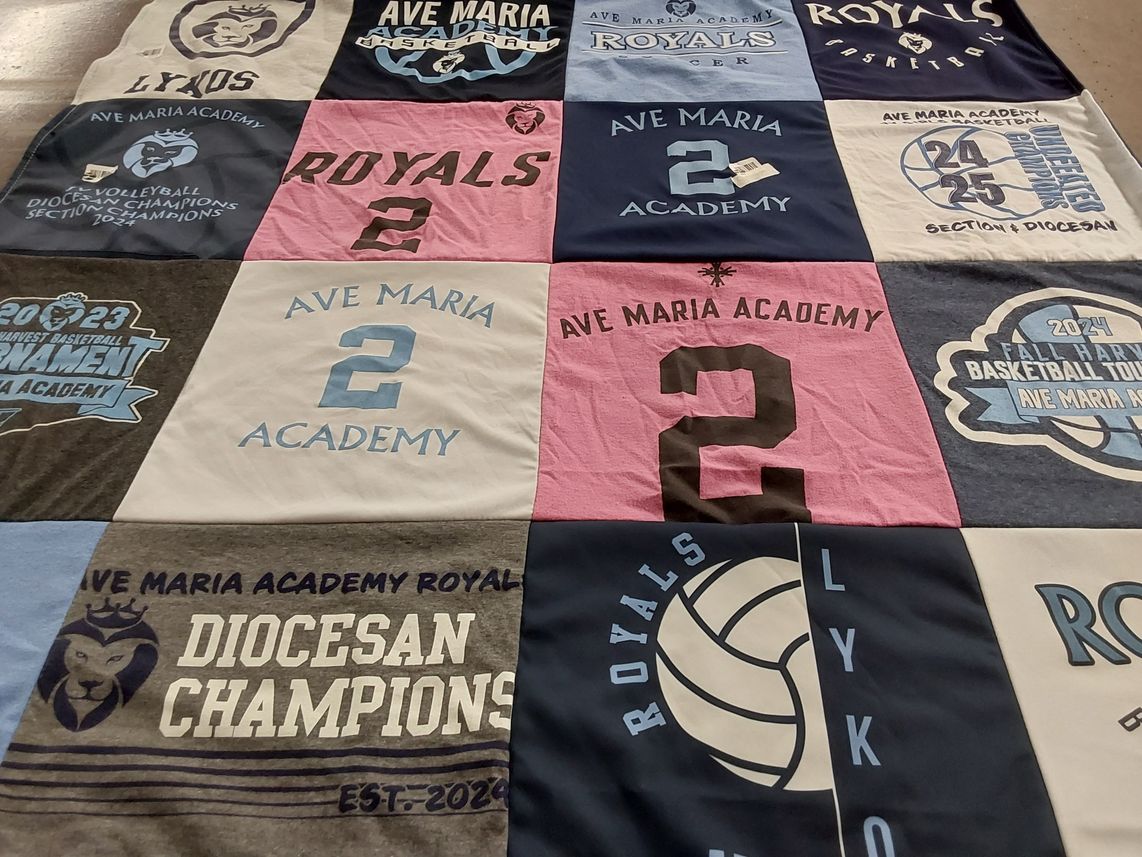 T-shirt quilt featuring royals by Nikki from PA
