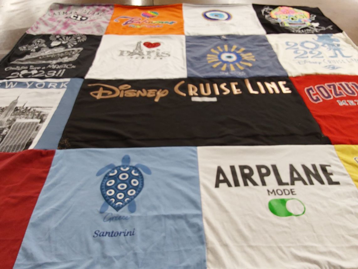 T-shirt quilt with traveling, cruising themes by Karrine from MD