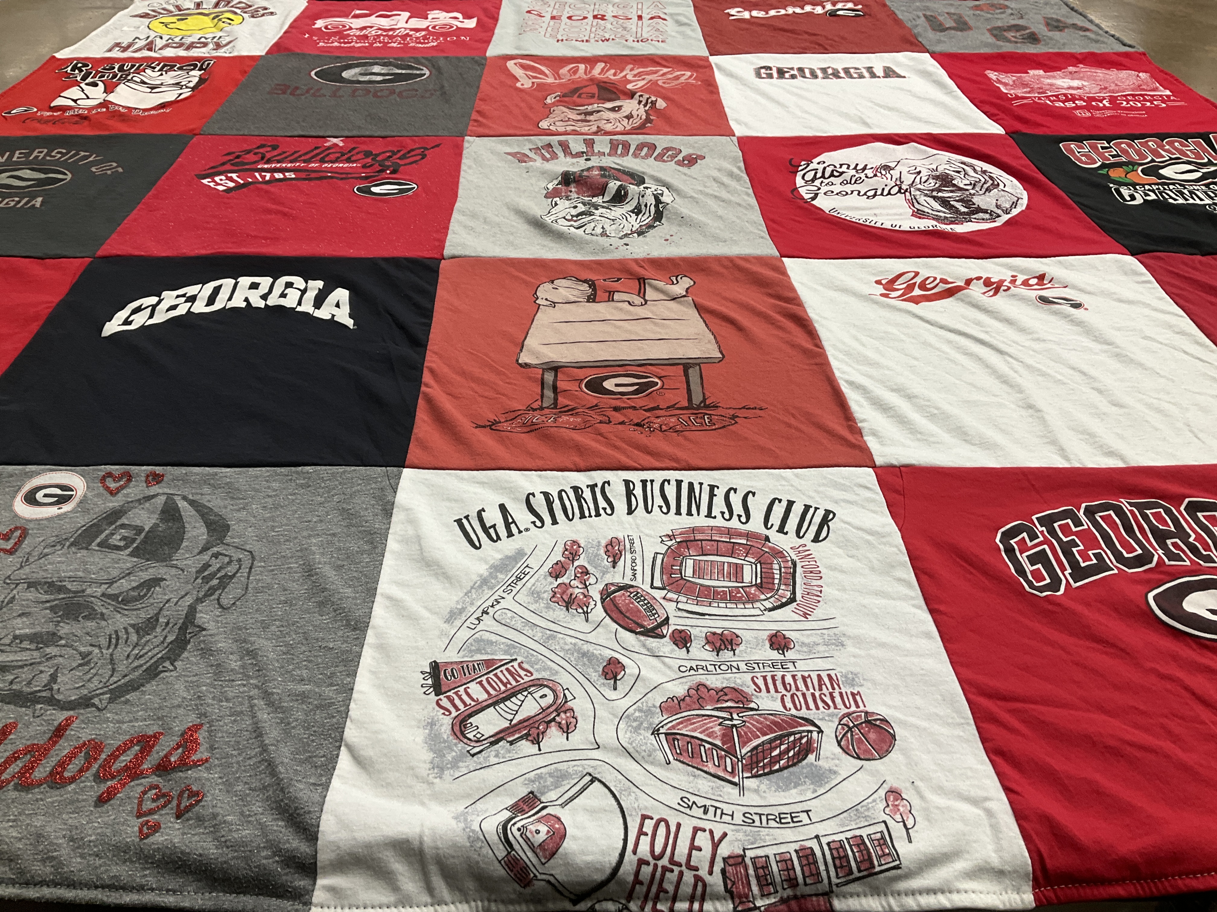 T-shirt quilt featuring georgia bulldogs by Jenny from GA