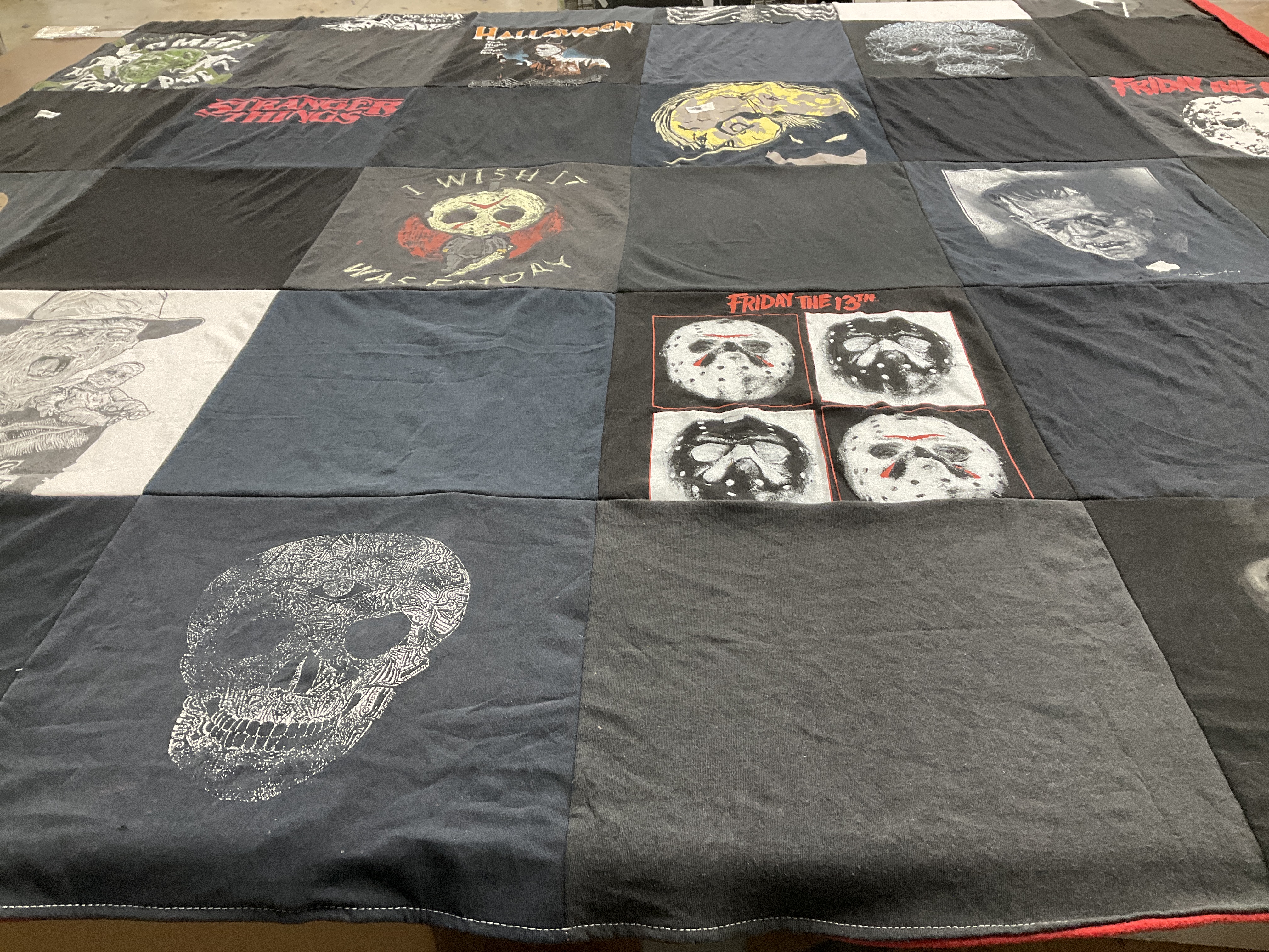 T-shirt quilt with horror, movies themes by Thomas from UT