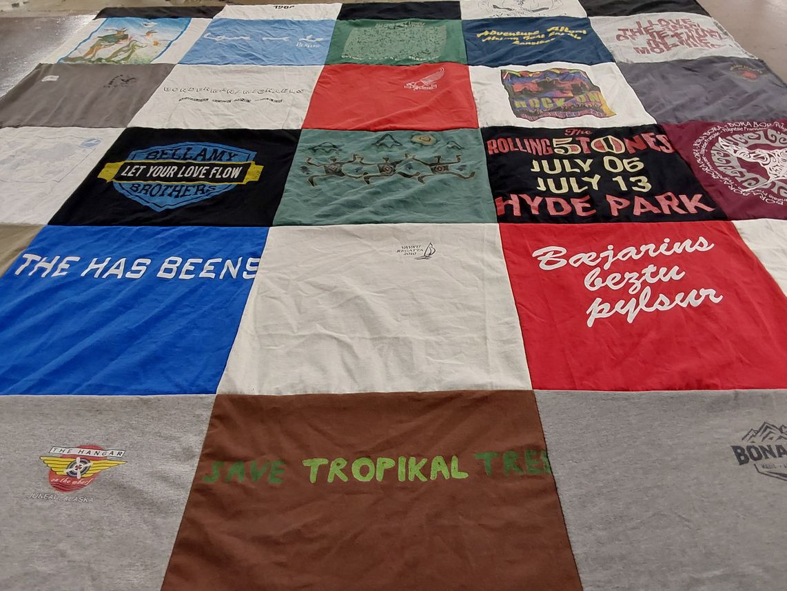 T-shirt quilt with music, concerts themes by Jeffie from CO