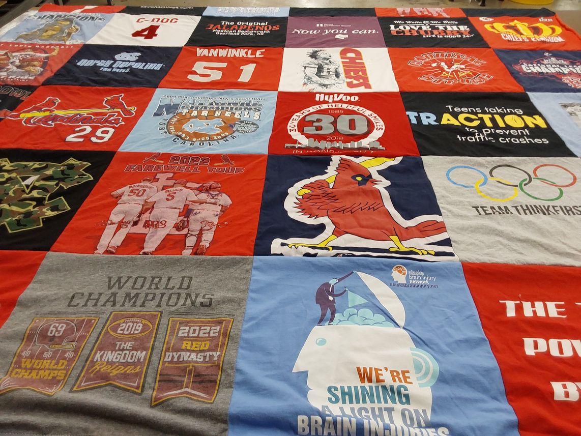 T-shirt quilt featuring cardinals by Angel from KS