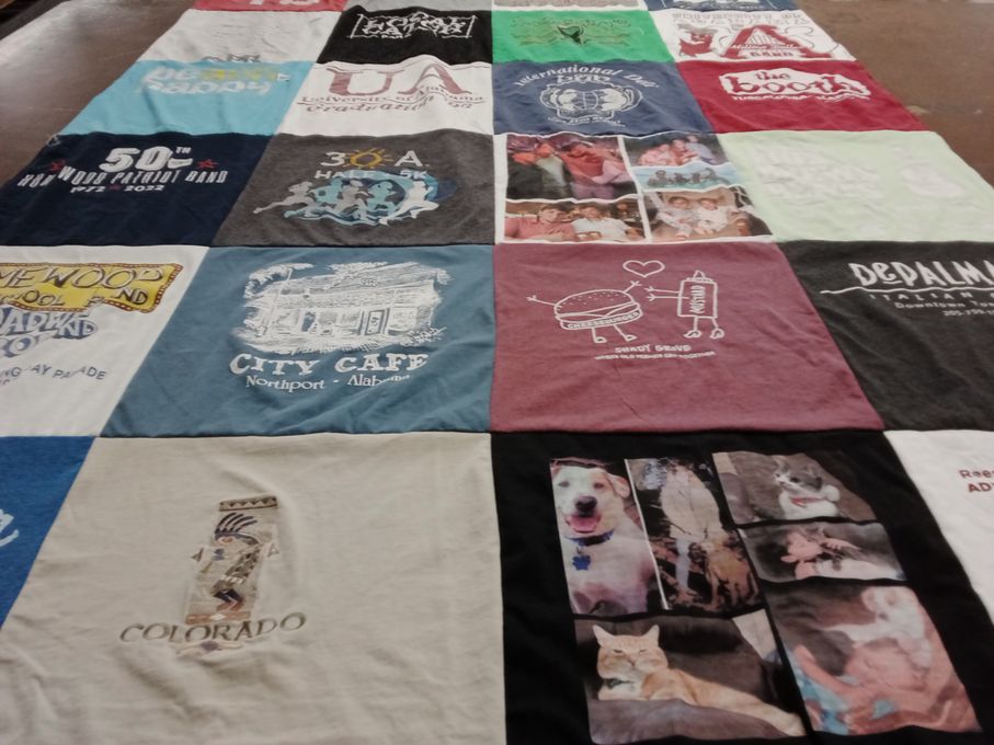 T-shirt quilt from university of alabama by Susy from AL