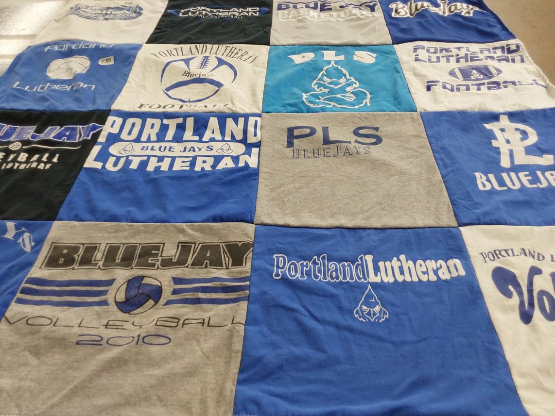 T-shirt quilt featuring blue jays by Hannah from NE