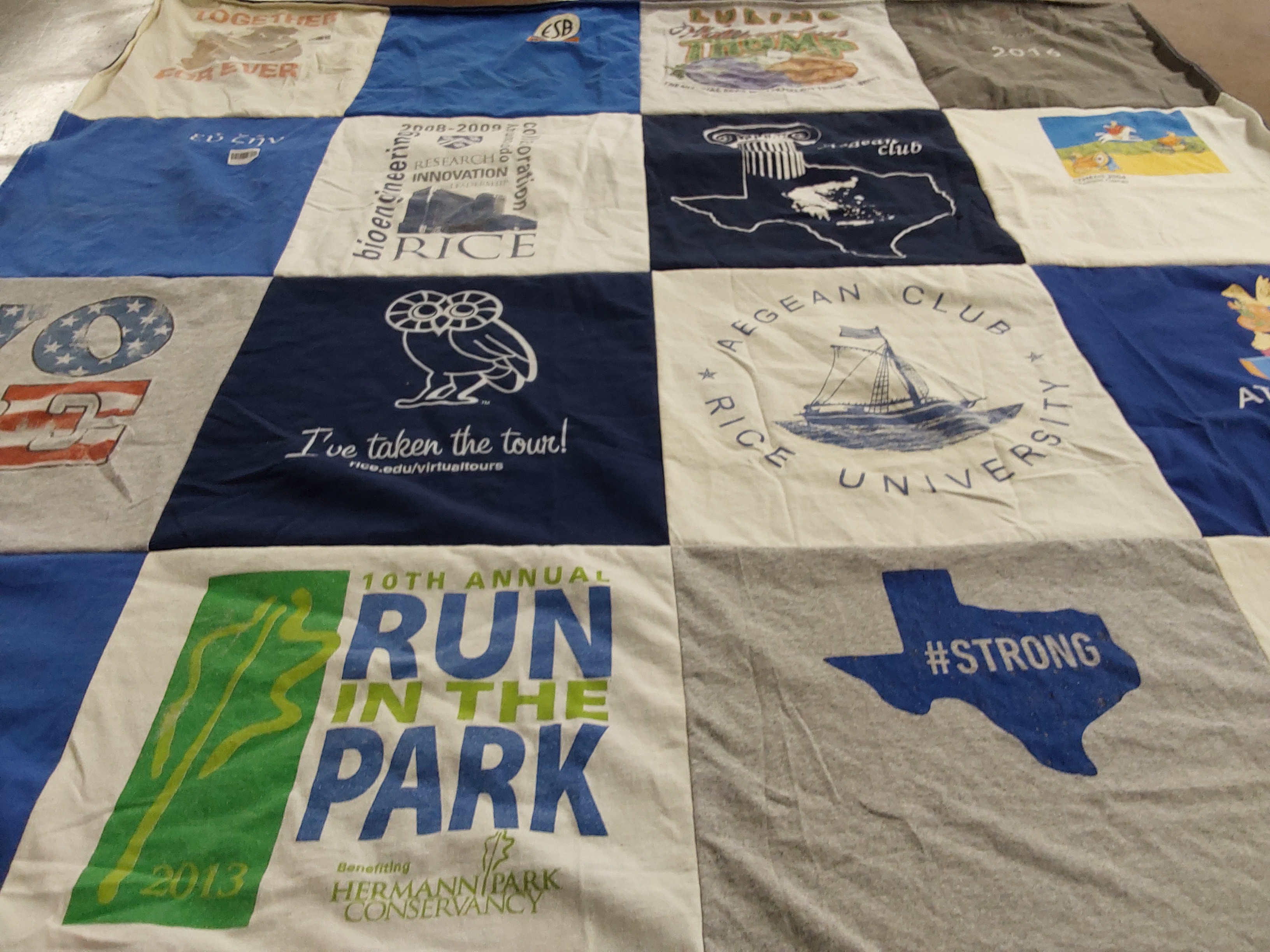 T-shirt quilt from rice university by Leda from PA