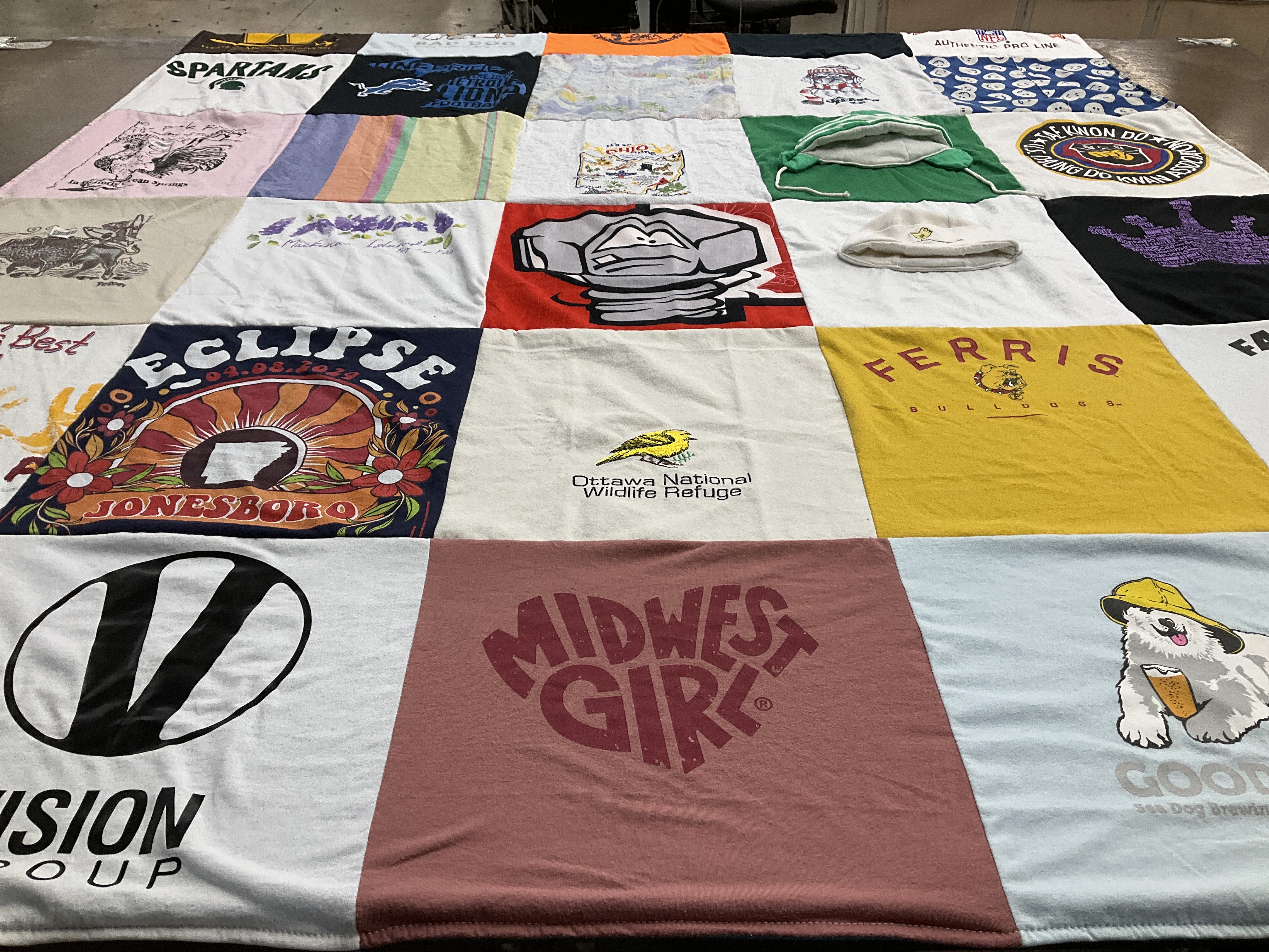 T-shirt quilt featuring michigan state university spartans by Caryl from MI