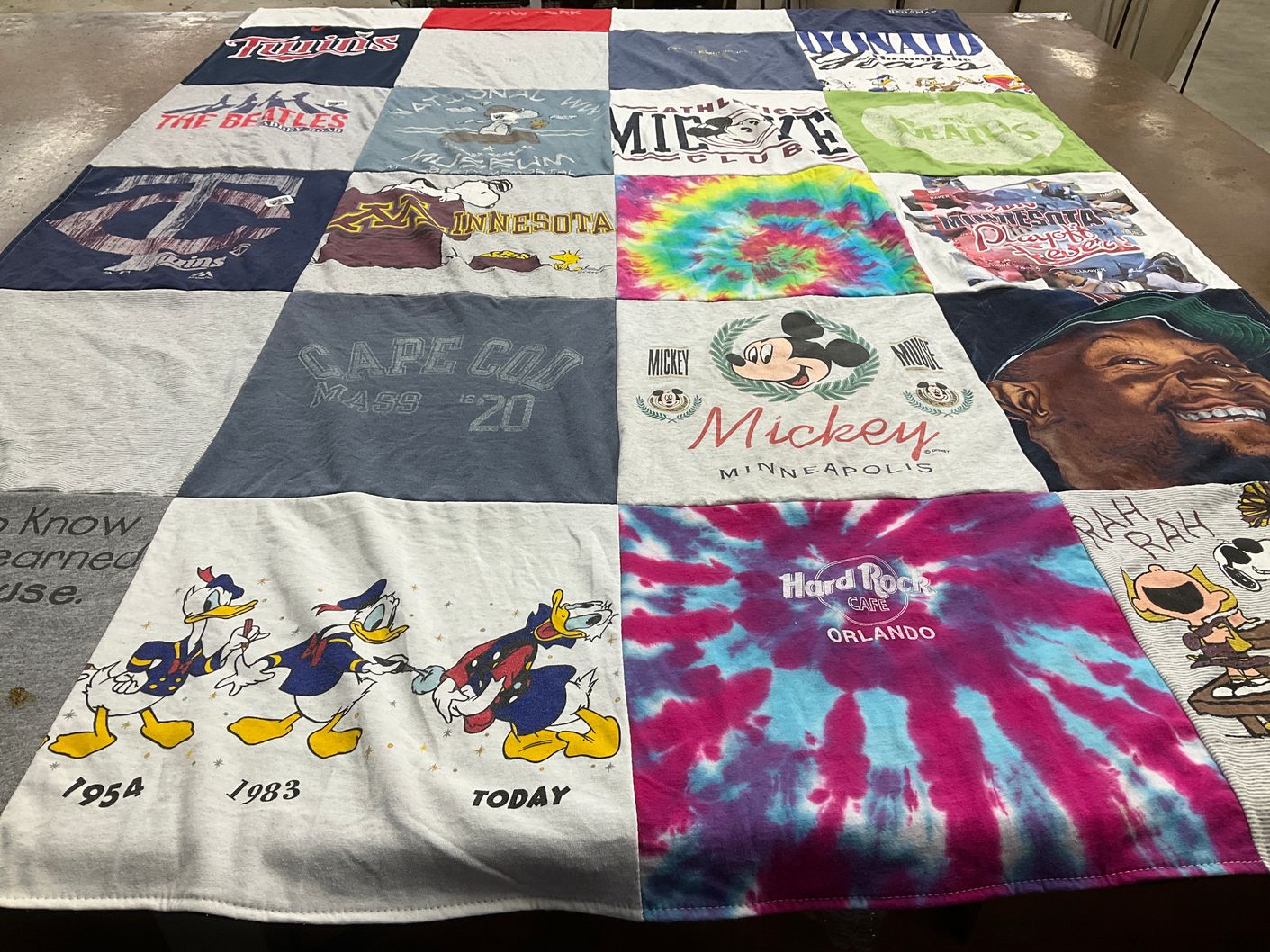 T-shirt quilt featuring minnesota twins by Lois from MN