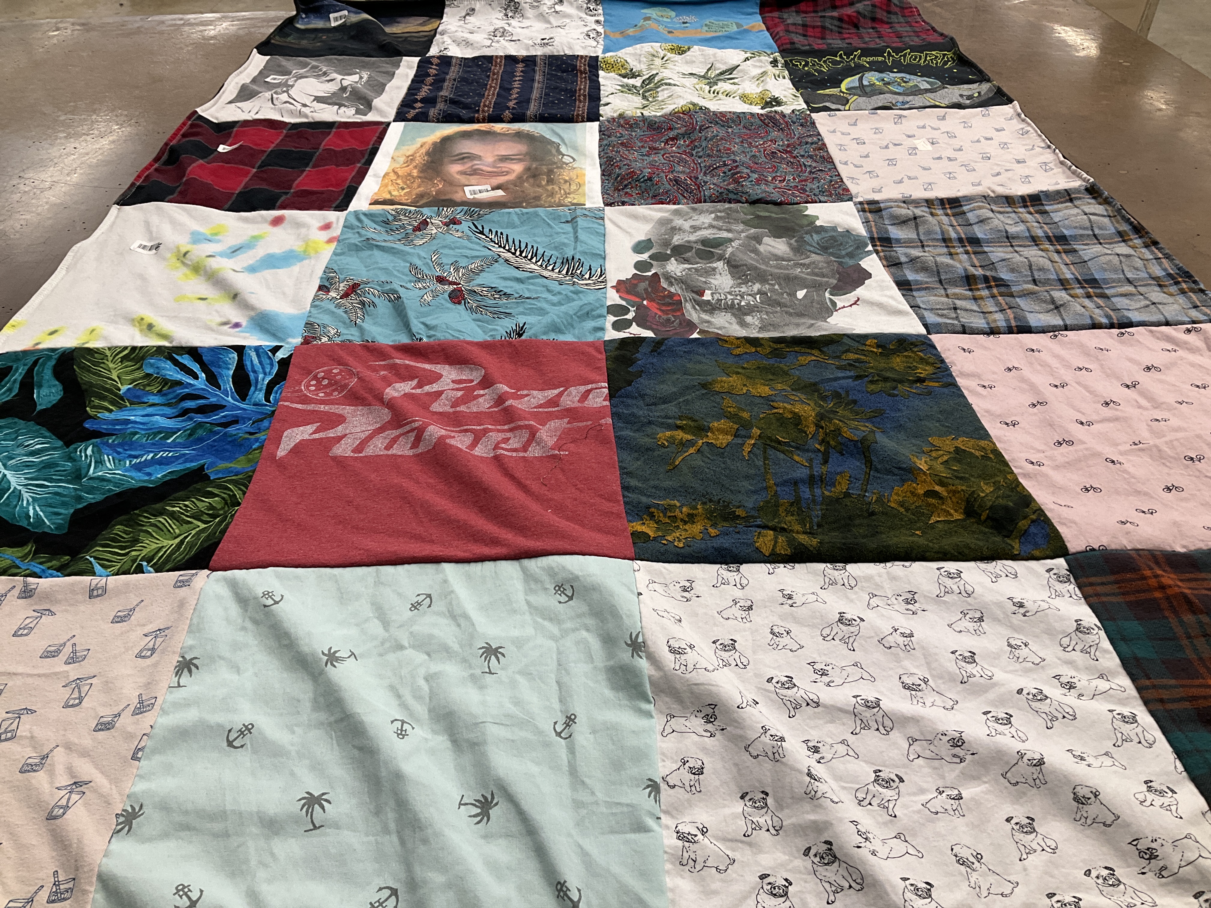 T-shirt quilt with dogs, nature themes by Shannon from FL
