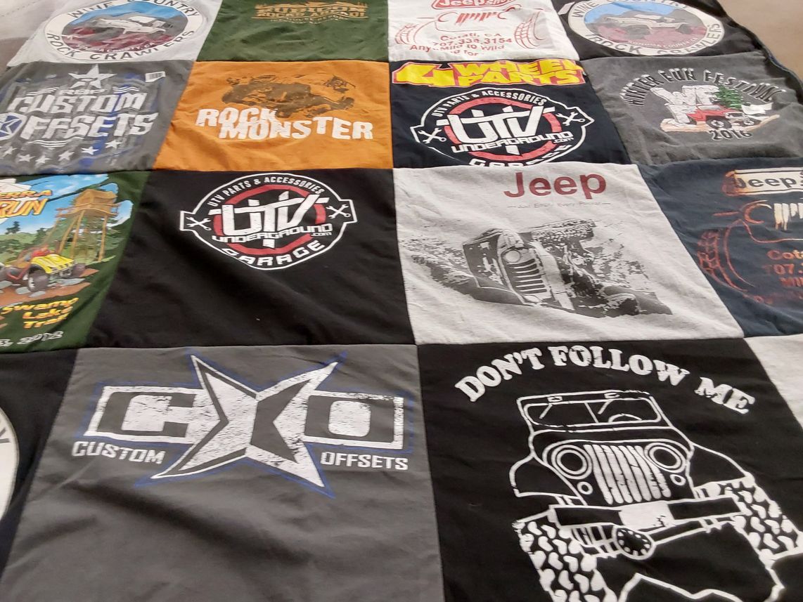 T-shirt quilt with off-roading, jeeping themes by Ron from CA