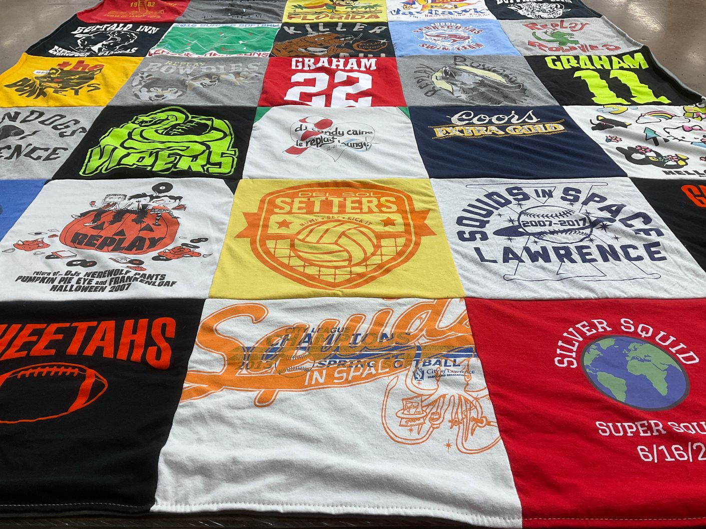 T-shirt quilt featuring squids in space, delaware settlers by Amanda from KS