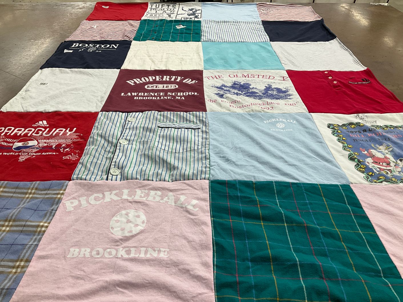 T-shirt quilt from tufts university by Harriet from MA