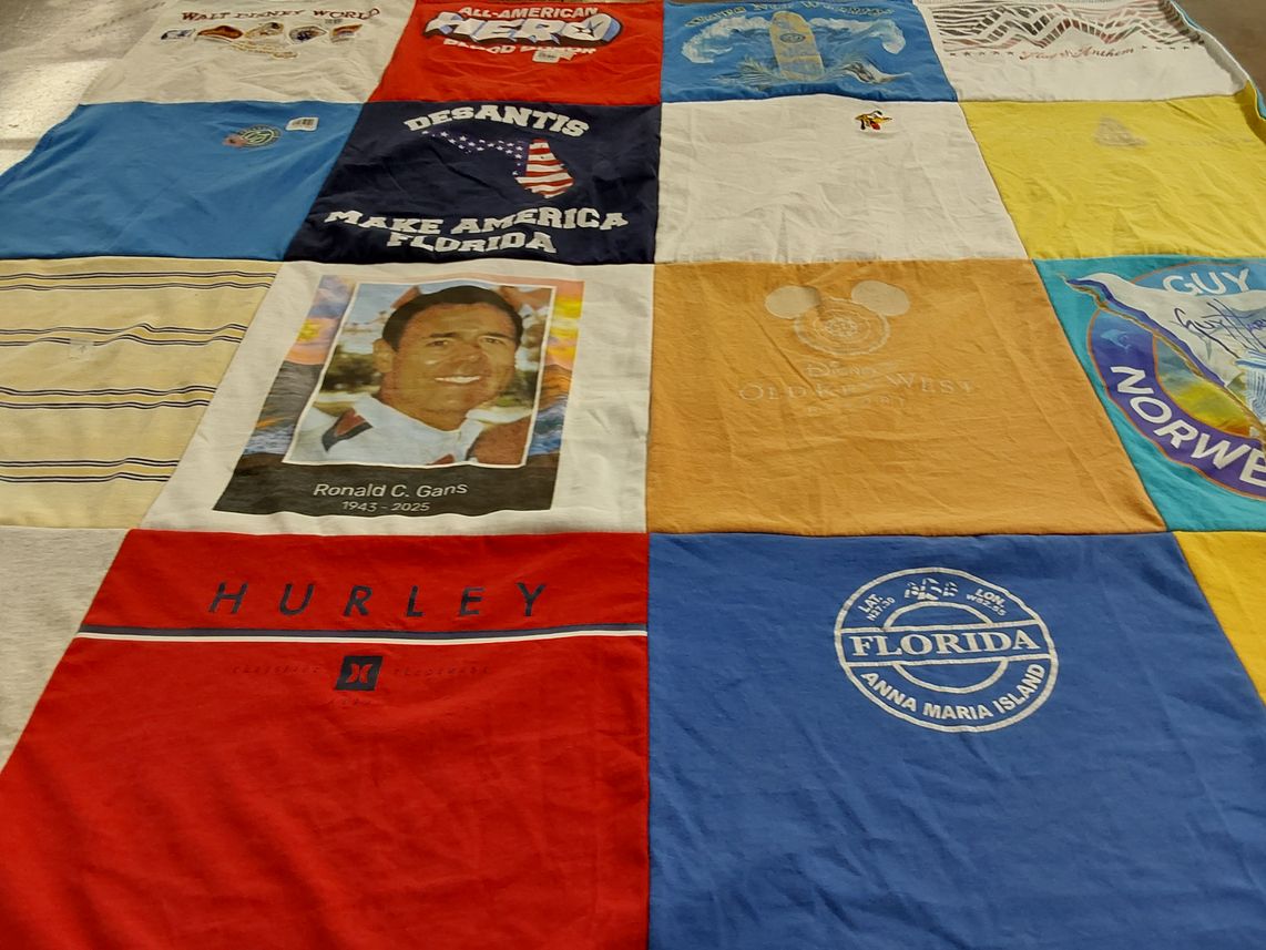 T-shirt quilt with theme parks, politics themes by ronette from IL