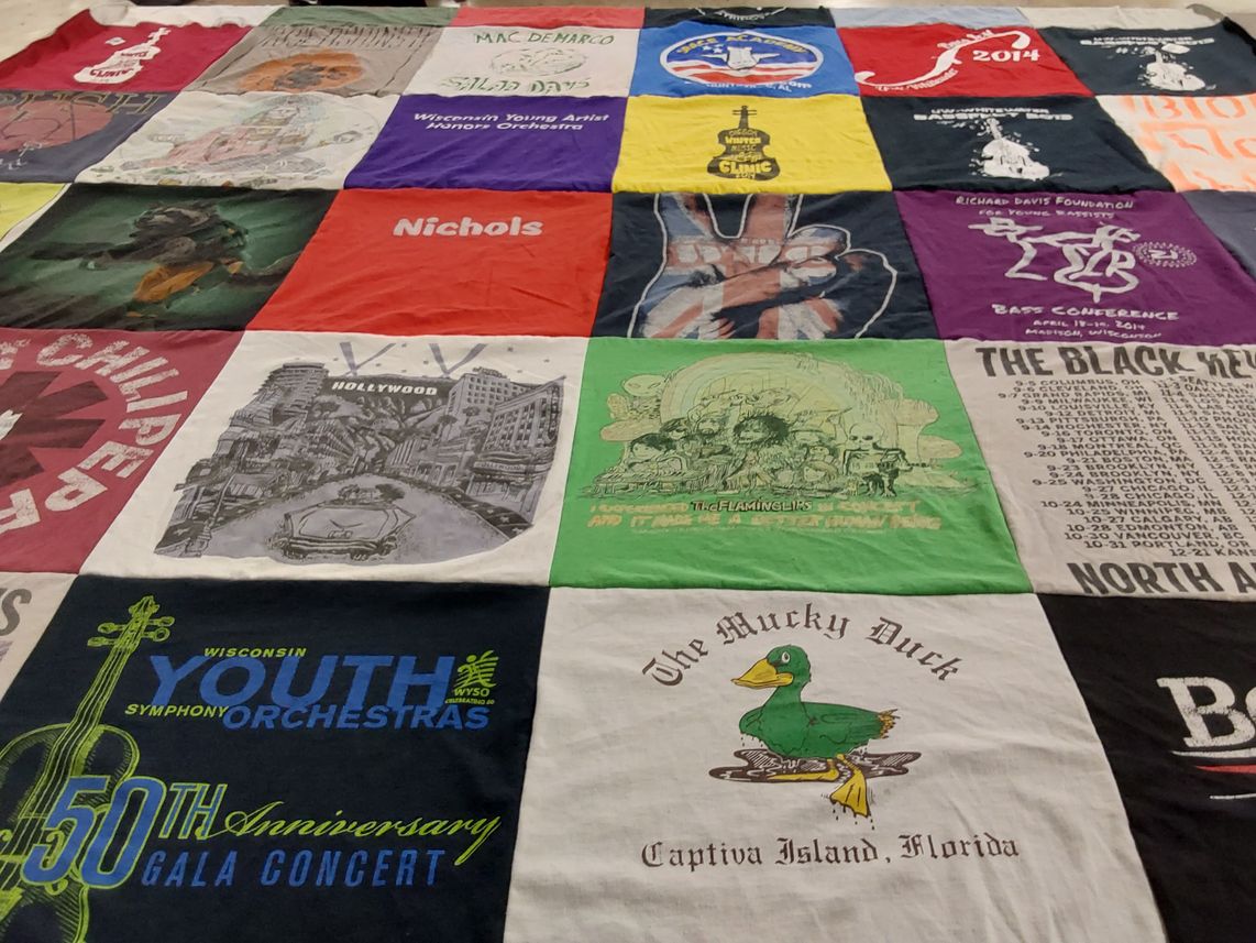 T-shirt quilt with music, orchestras themes by Jefre from WI