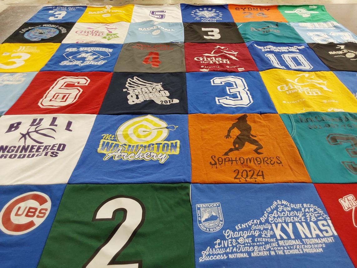 T-shirt quilt featuring cubs by Sydney from NC