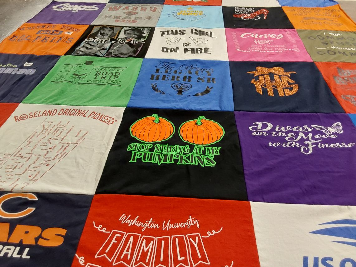 T-shirt quilt featuring chicago bears by Dwana from IL