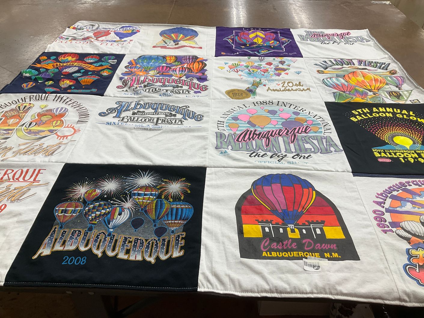 T-shirt quilt with hot air balloons, festivals themes by Lynette from NV